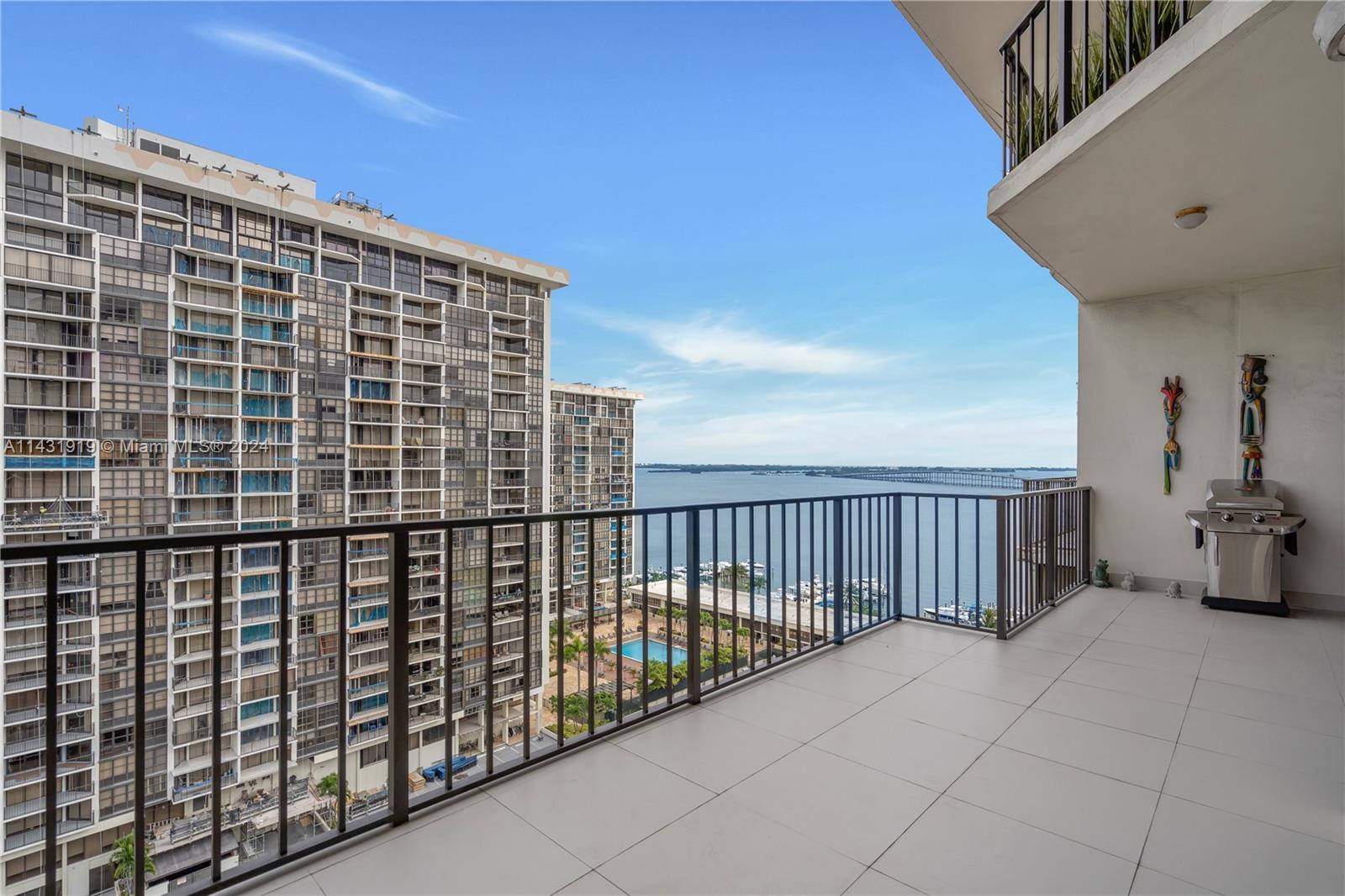 BRICKELL PLACE PHASE II C - Residential