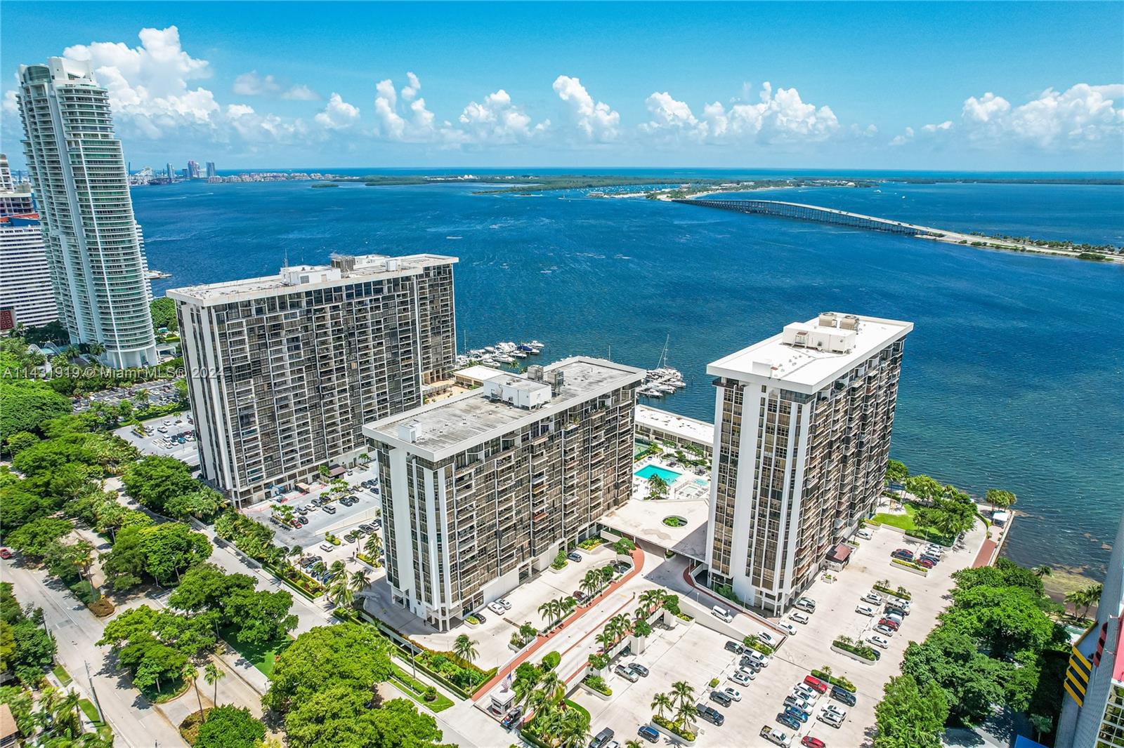 BRICKELL PLACE PHASE II C - Residential