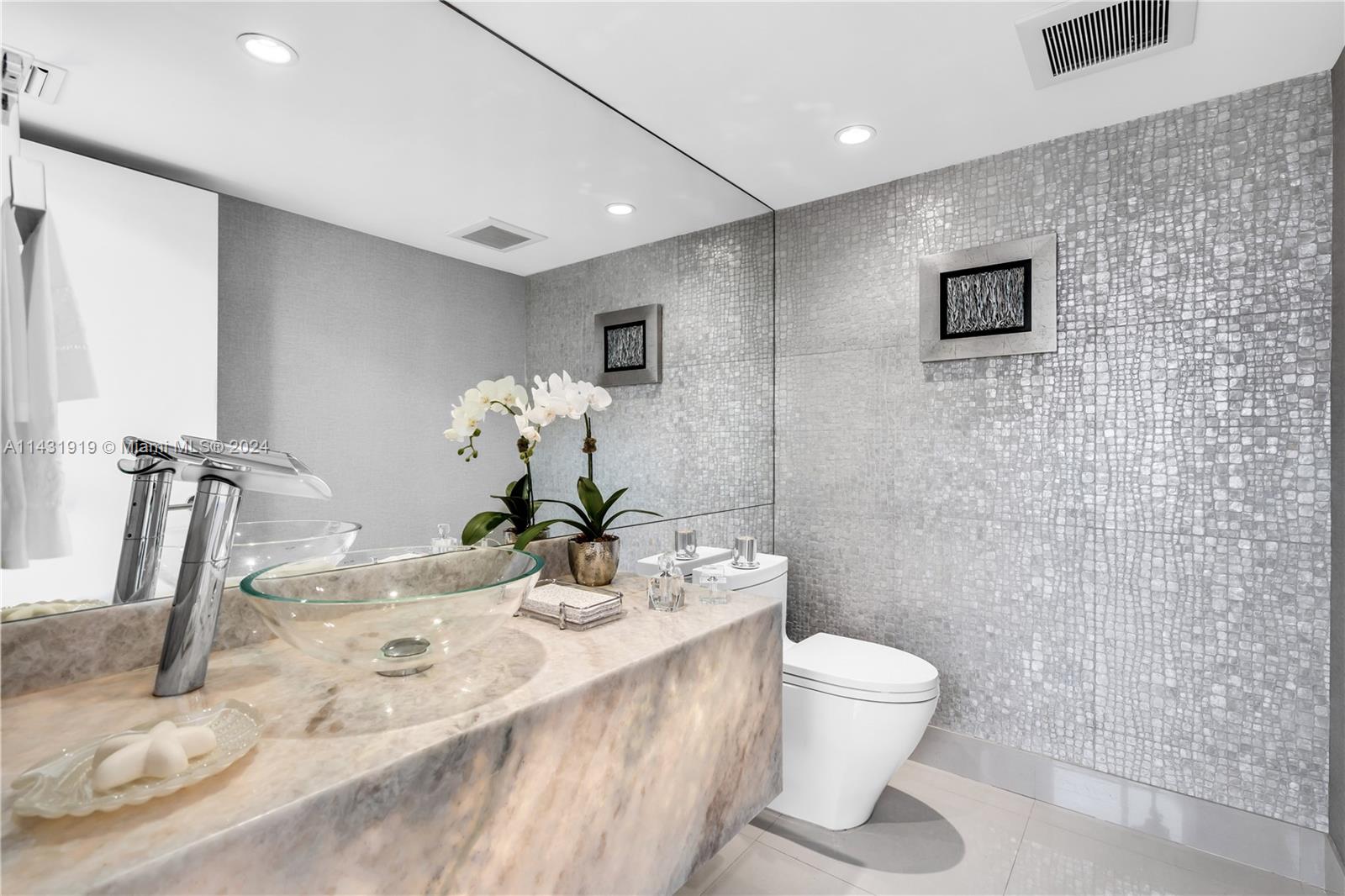 BRICKELL PLACE PHASE II C - Residential