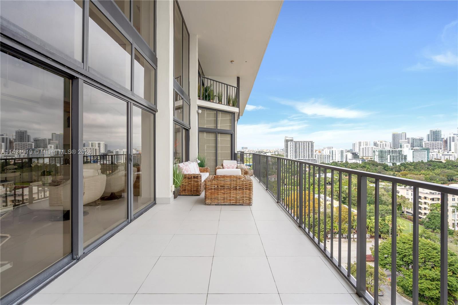 BRICKELL PLACE PHASE II C - Residential