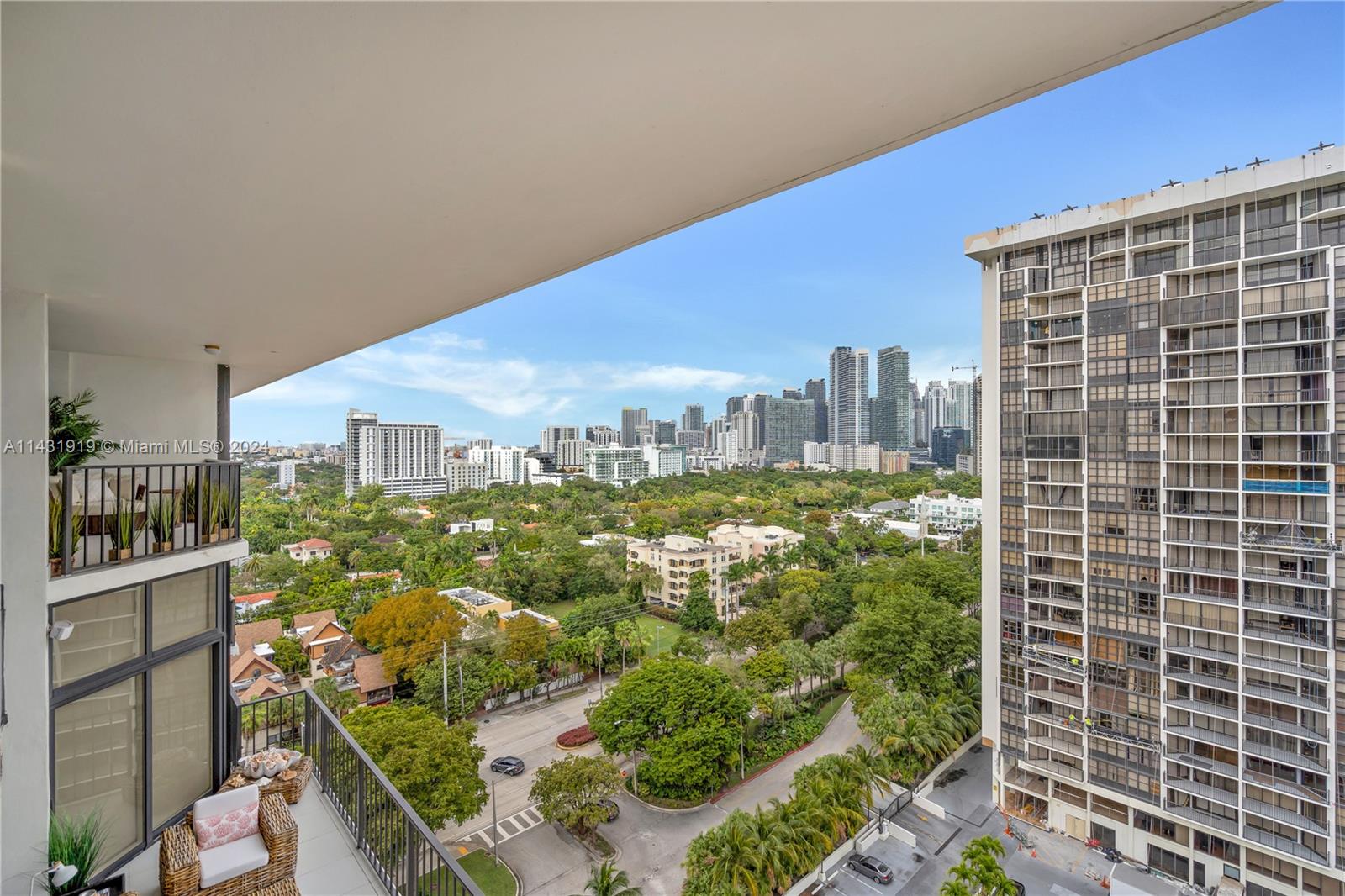 BRICKELL PLACE PHASE II C - Residential