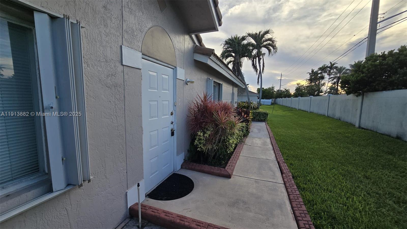 VILLAGES OF RENAISSANCE - Residential