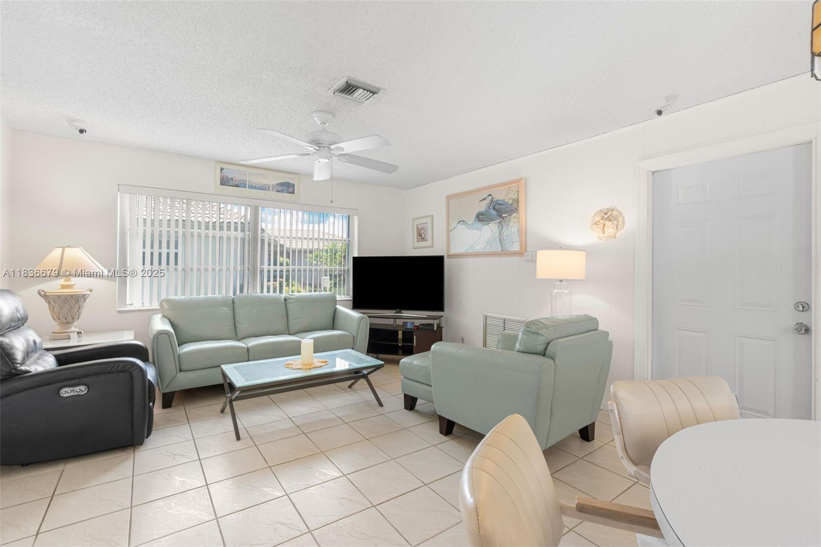 10620 NW 41st St