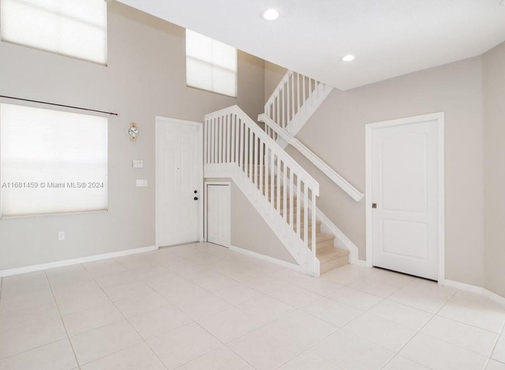 PEMBROKE FALLS PHASE 3 - Residential Lease