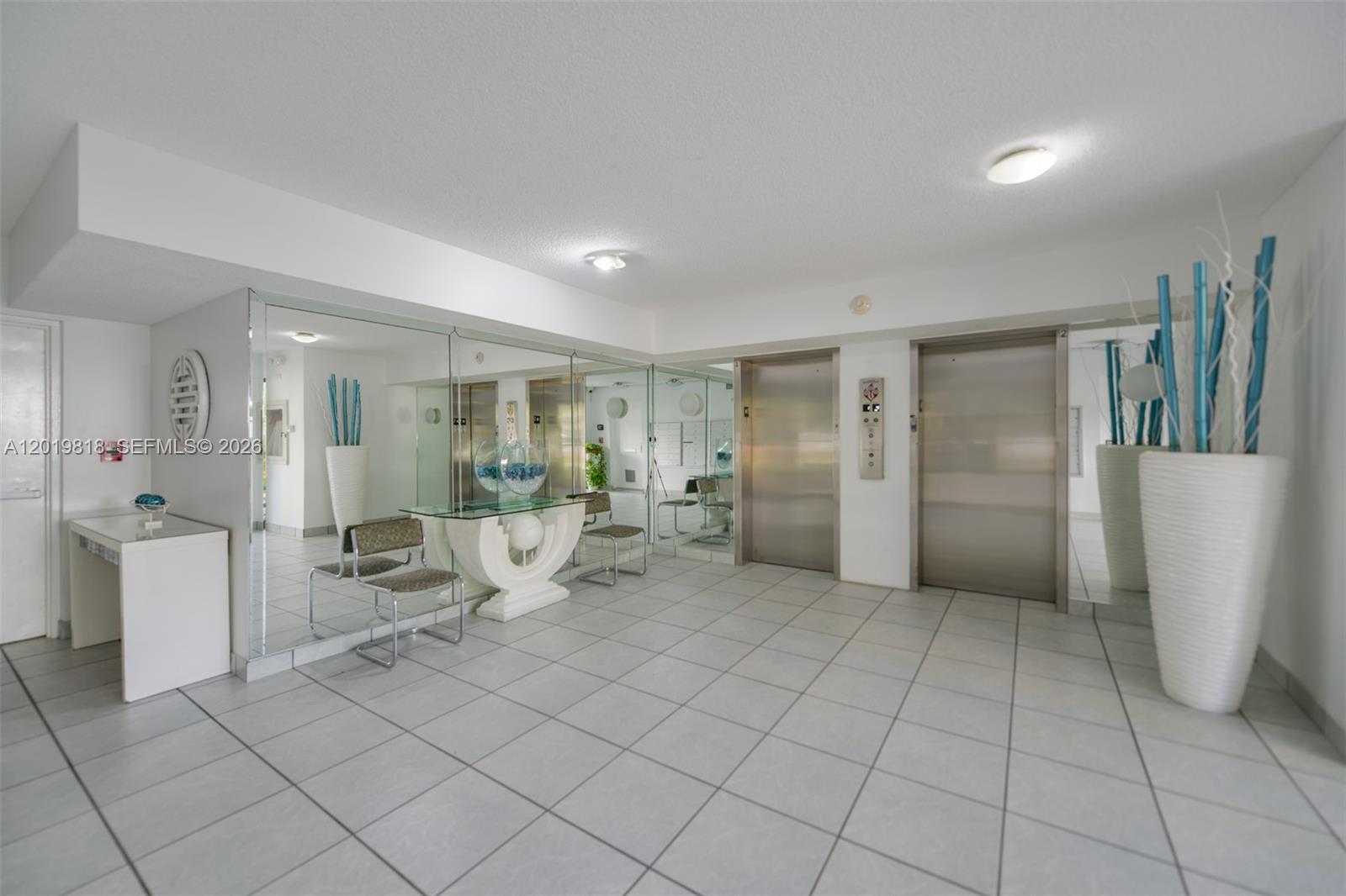 TOWNE ROYALE CONDO - Residential