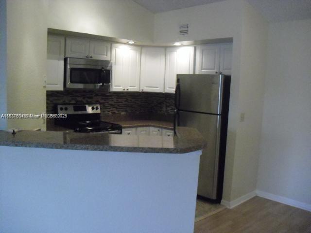 3420 N Pinewalk Dr N 736