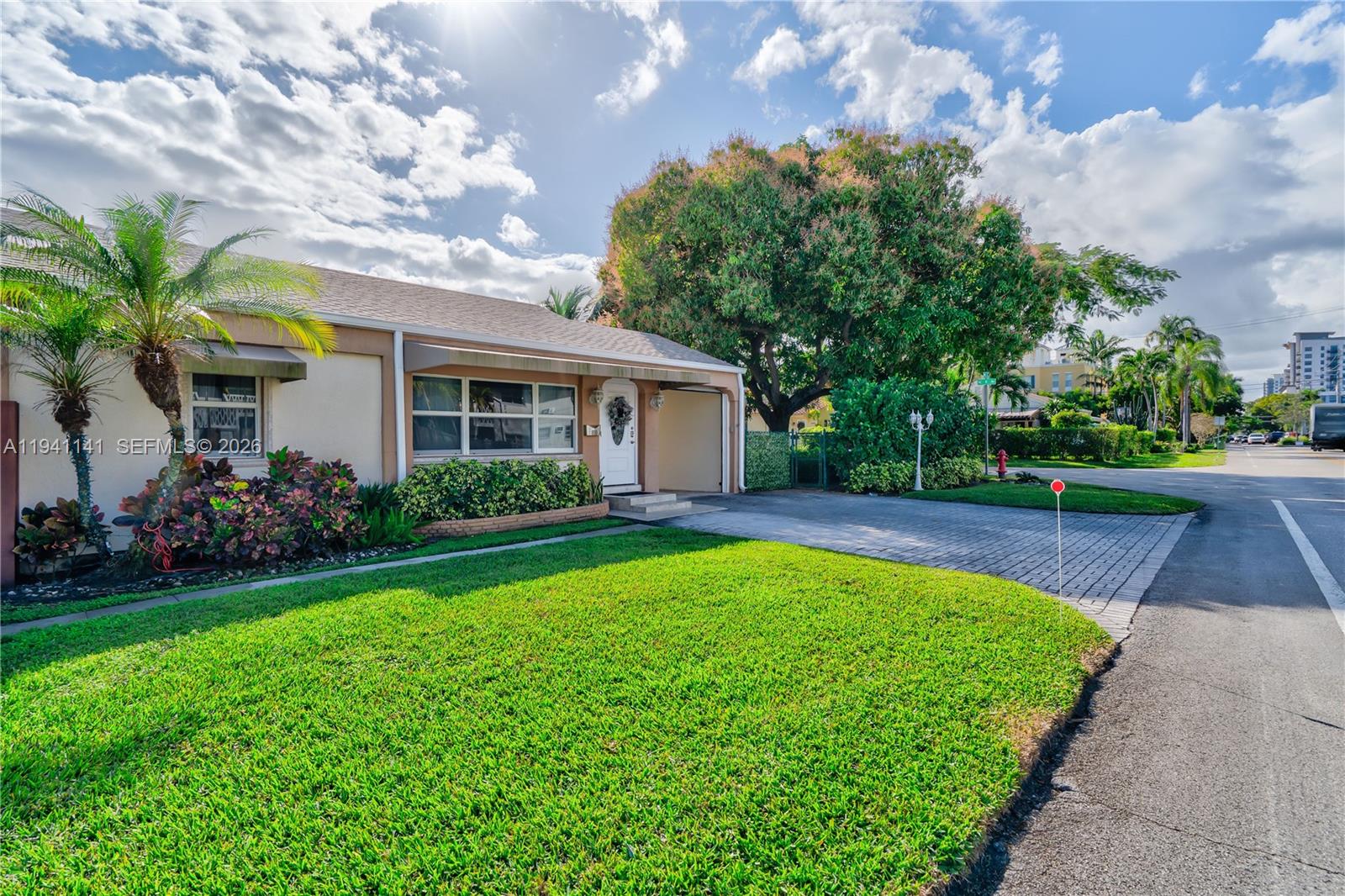 HOLMBERG & MC KEES - Residential Lease