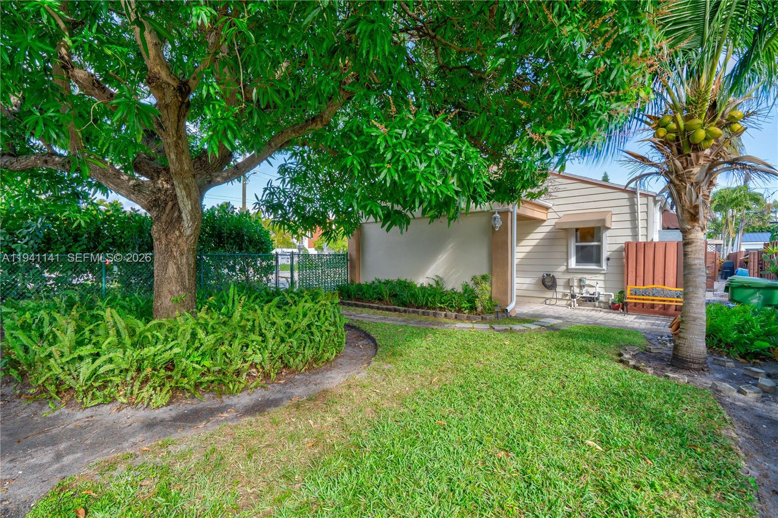 HOLMBERG & MC KEES - Residential Lease