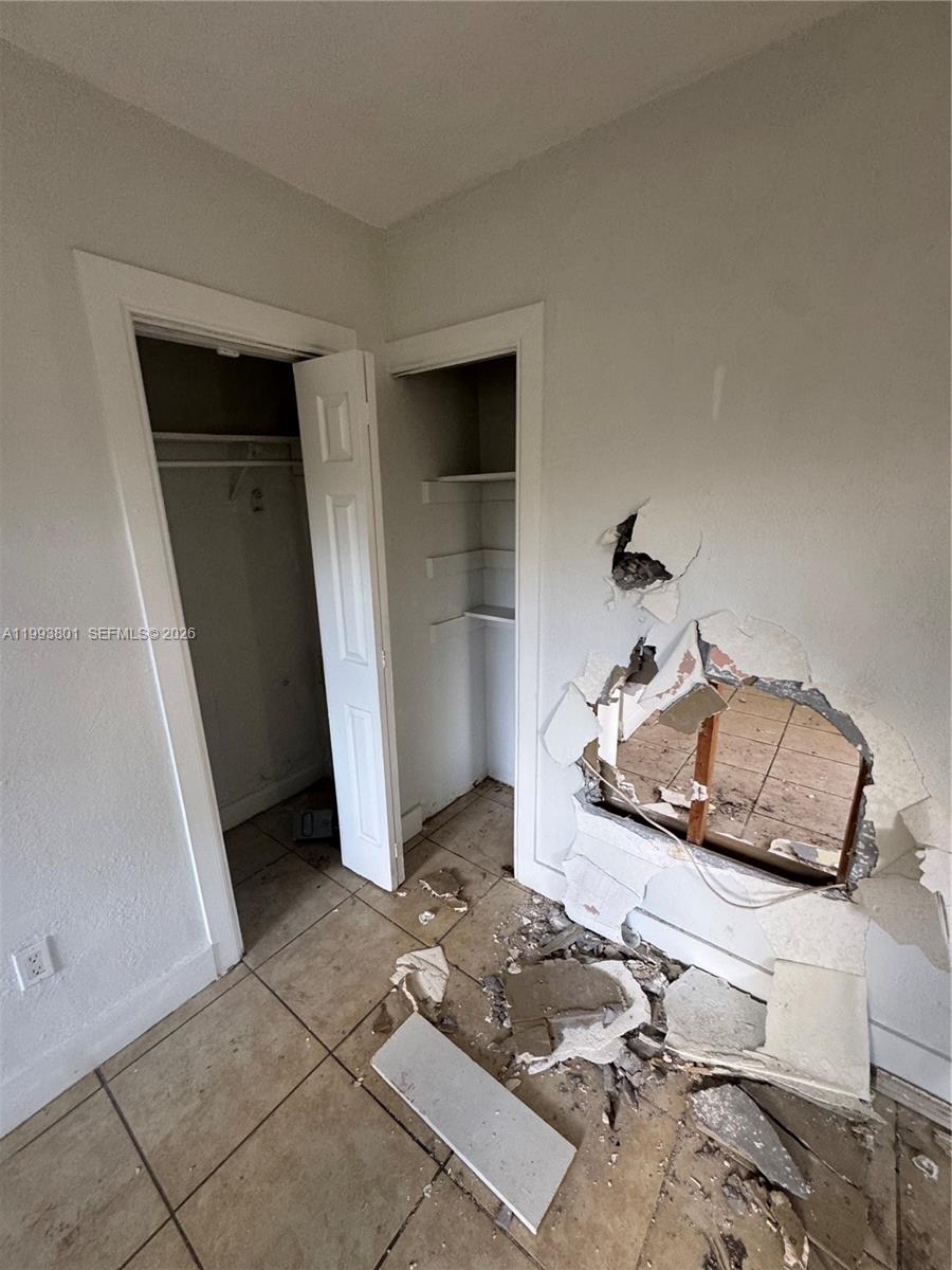 E LIBERTY CITY SEC A - Residential Income