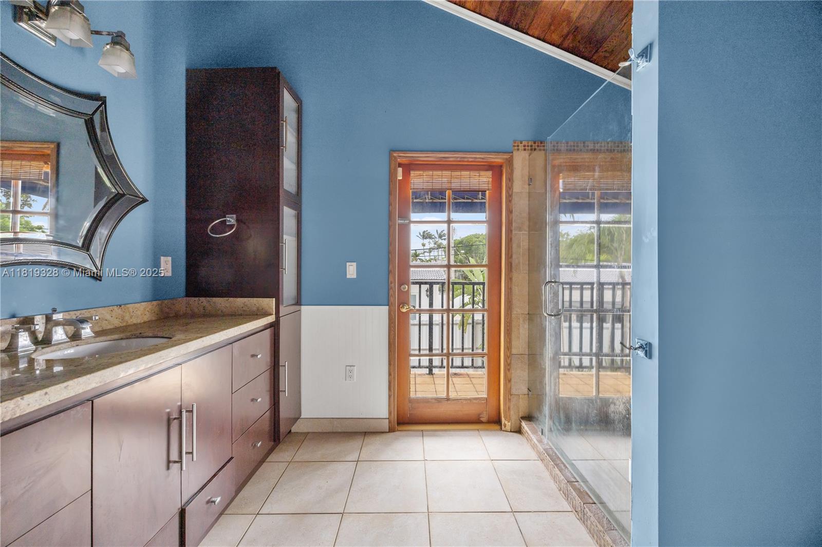 LAKE CATALINA - Residential