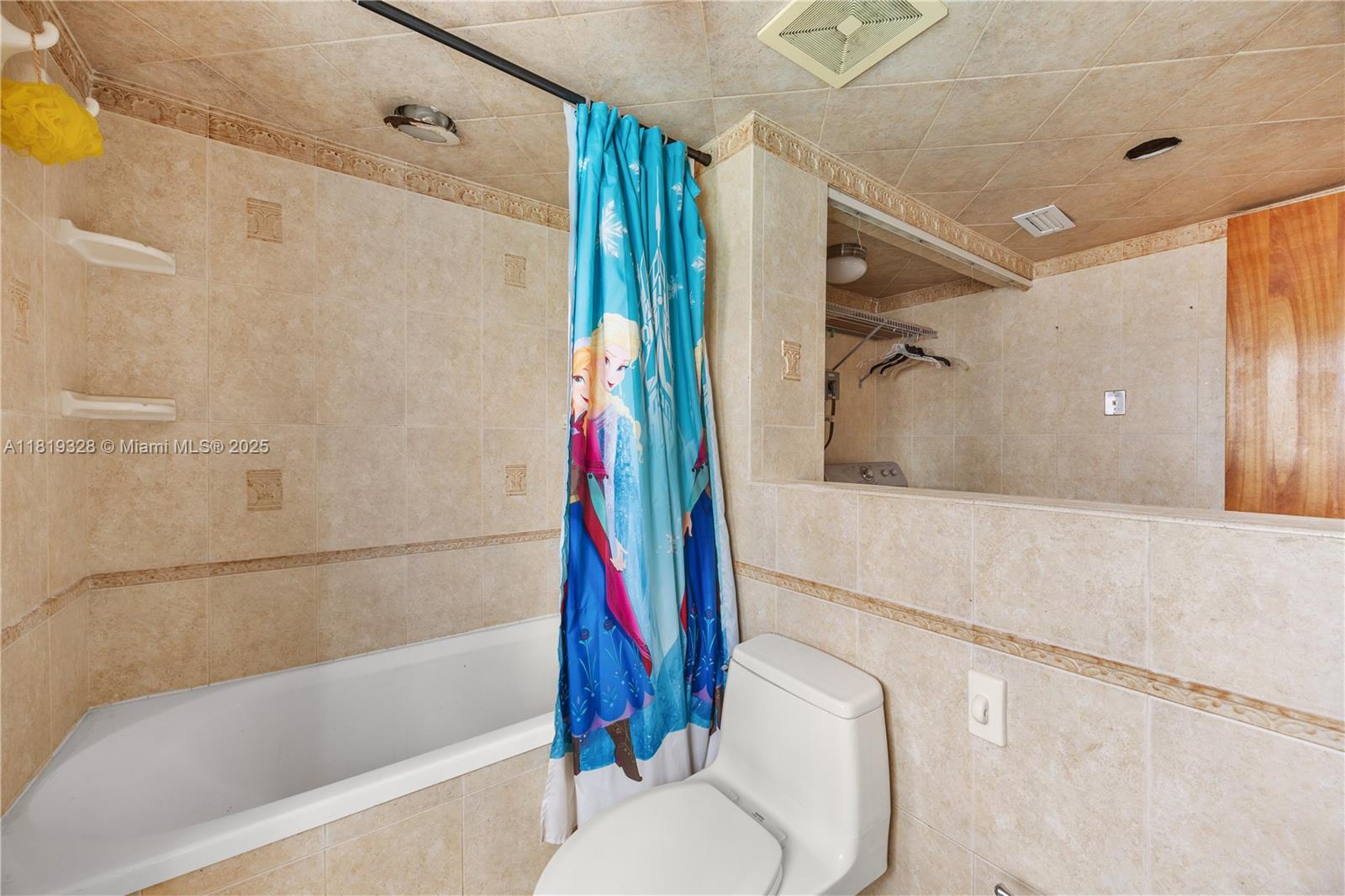 LAKE CATALINA - Residential