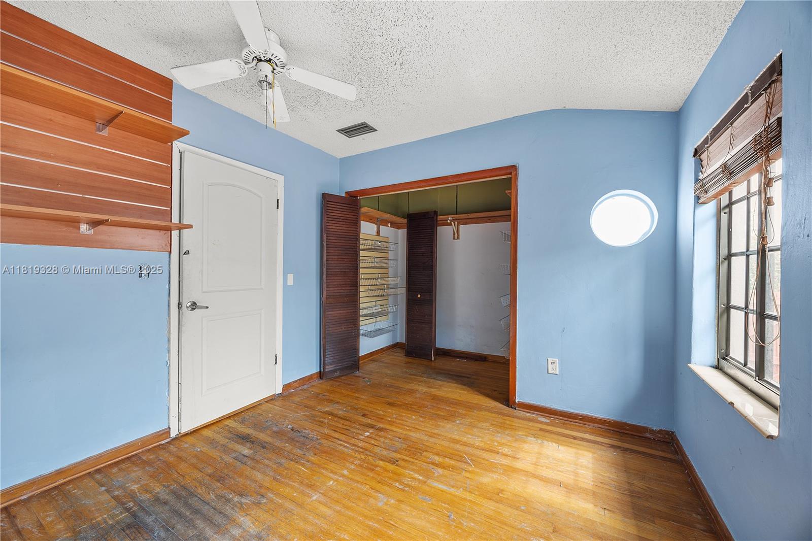 LAKE CATALINA - Residential