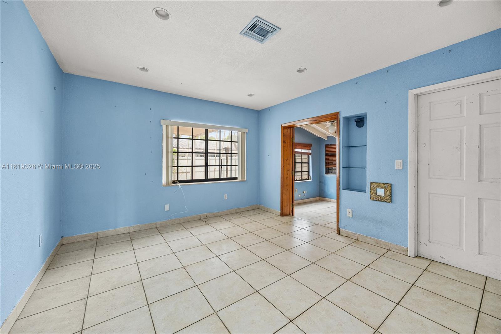 LAKE CATALINA - Residential