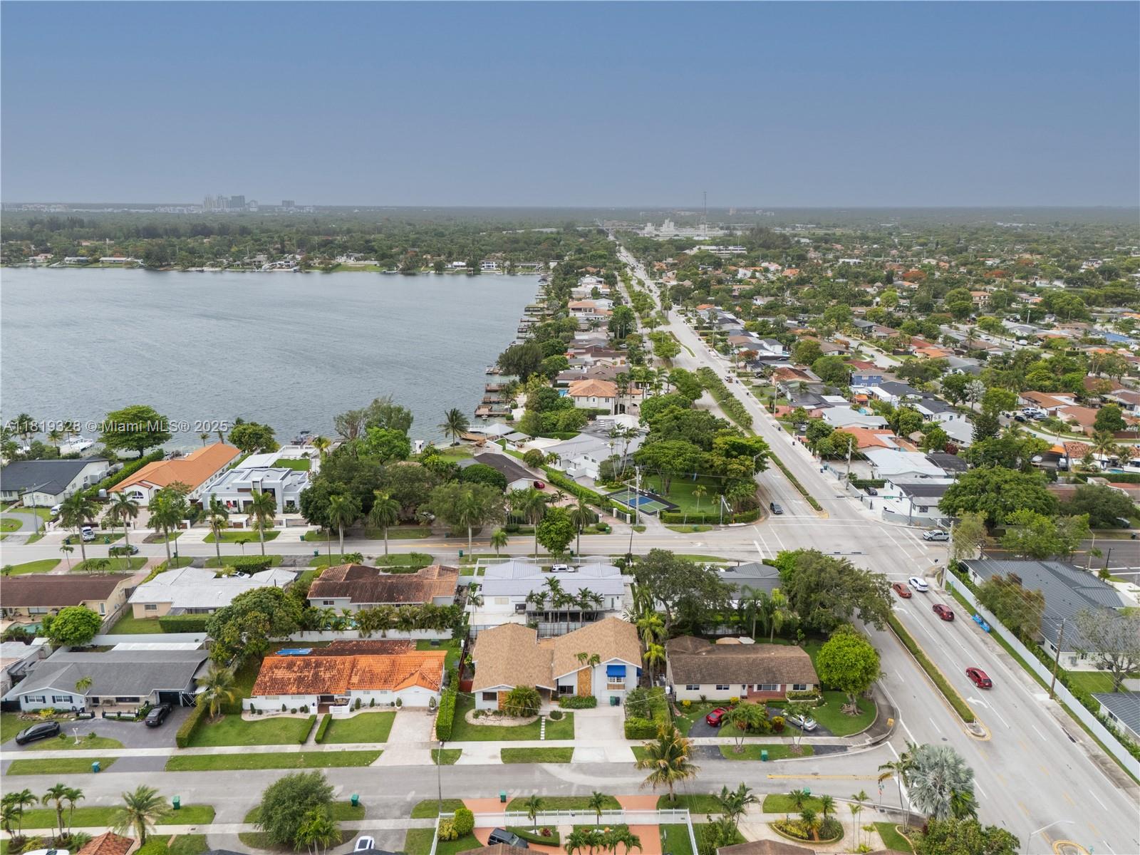 LAKE CATALINA - Residential