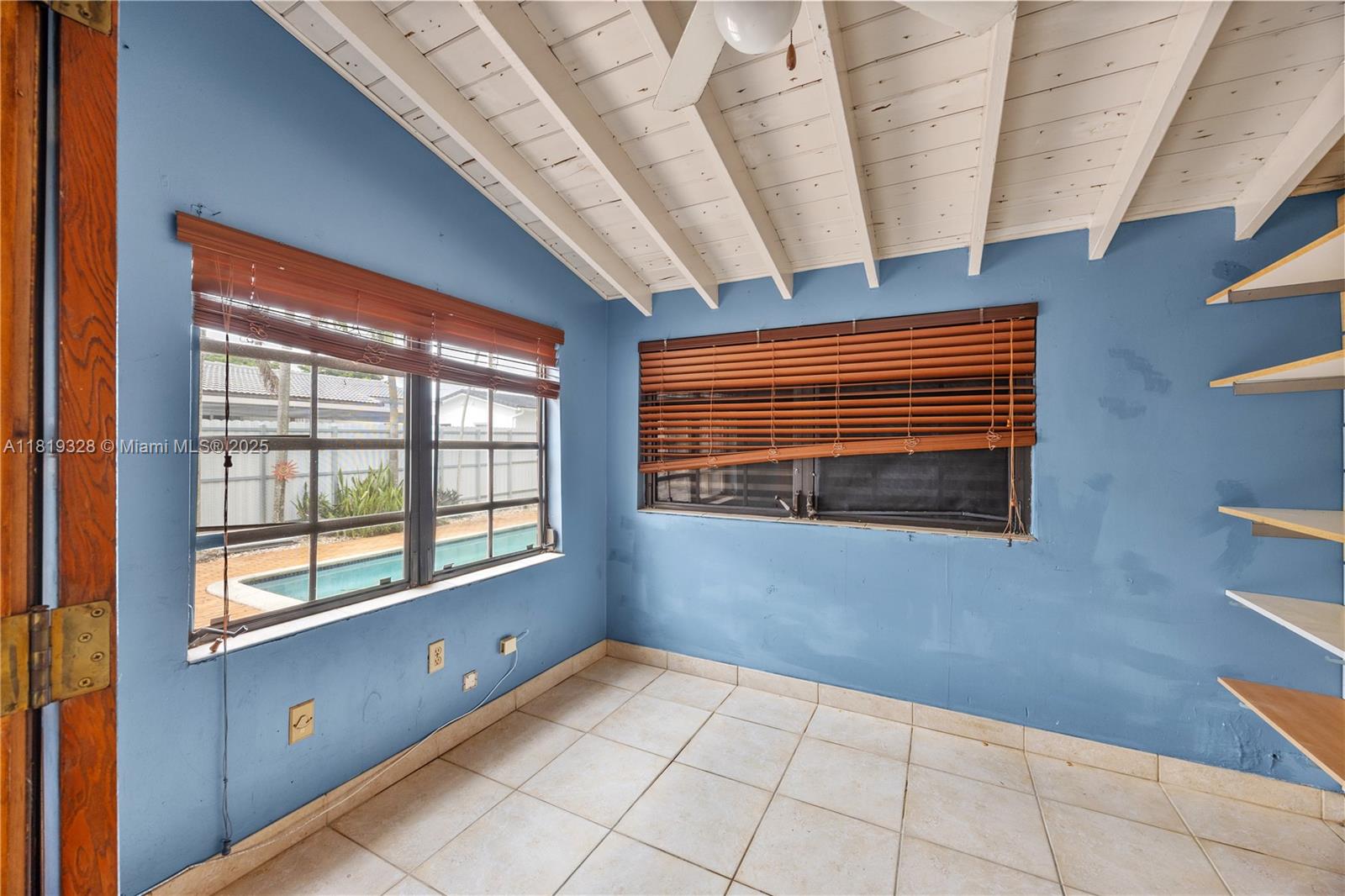 LAKE CATALINA - Residential