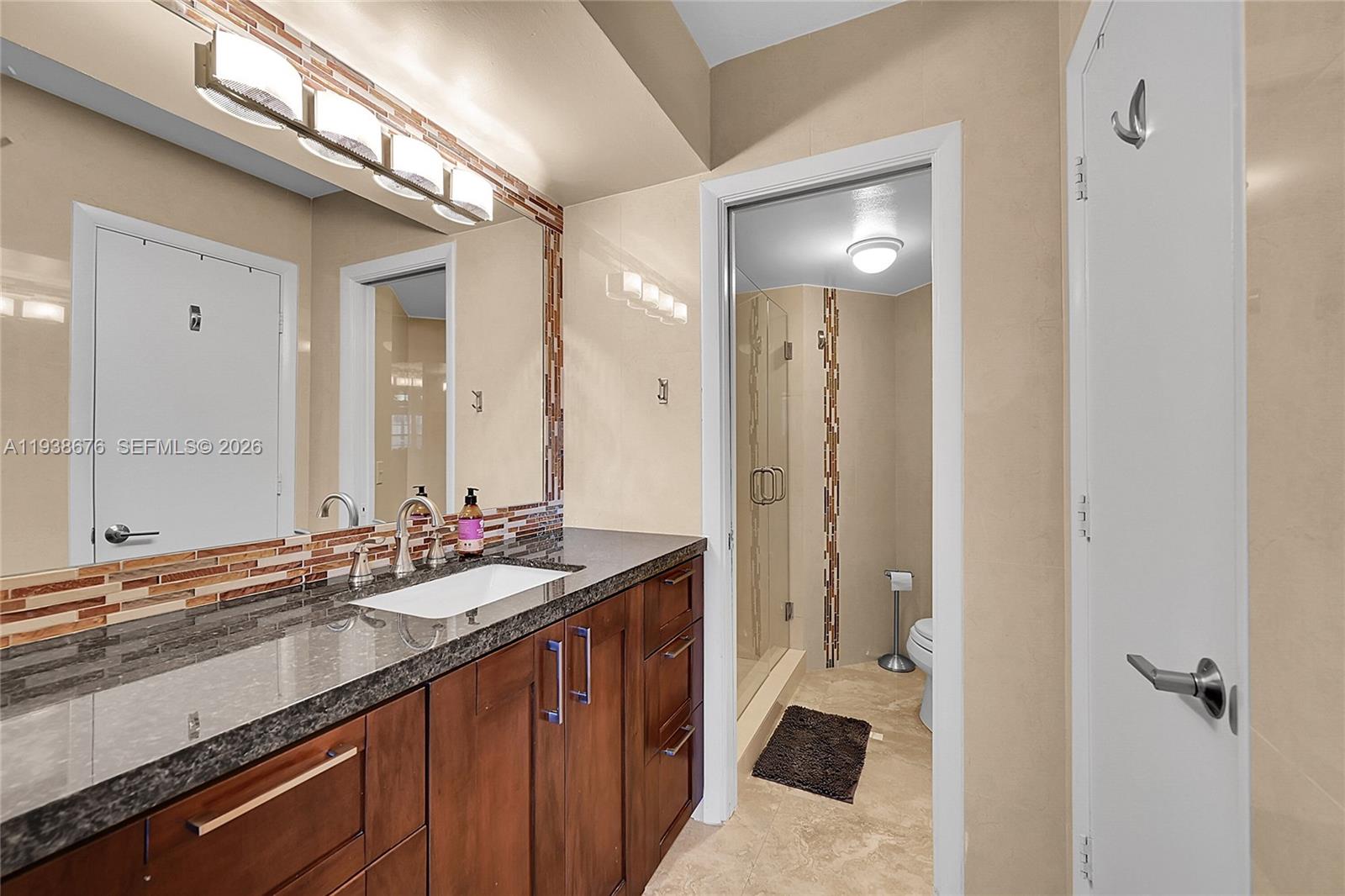 PLANTATION RACQUET CLUB - Residential