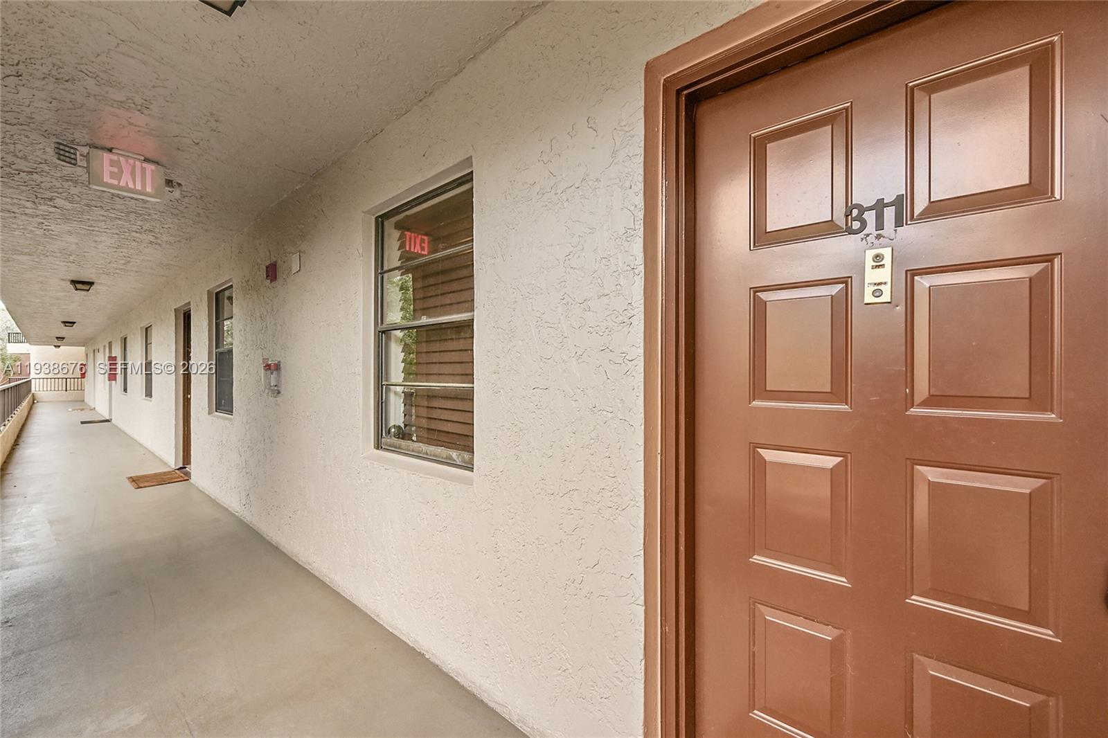 PLANTATION RACQUET CLUB - Residential