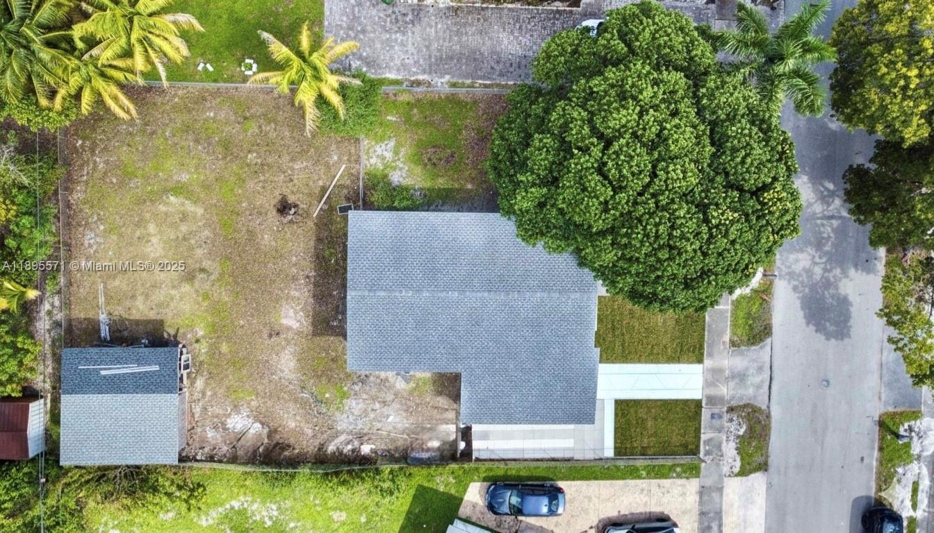 LAUDERDALE MANORS AMD PLA - Residential