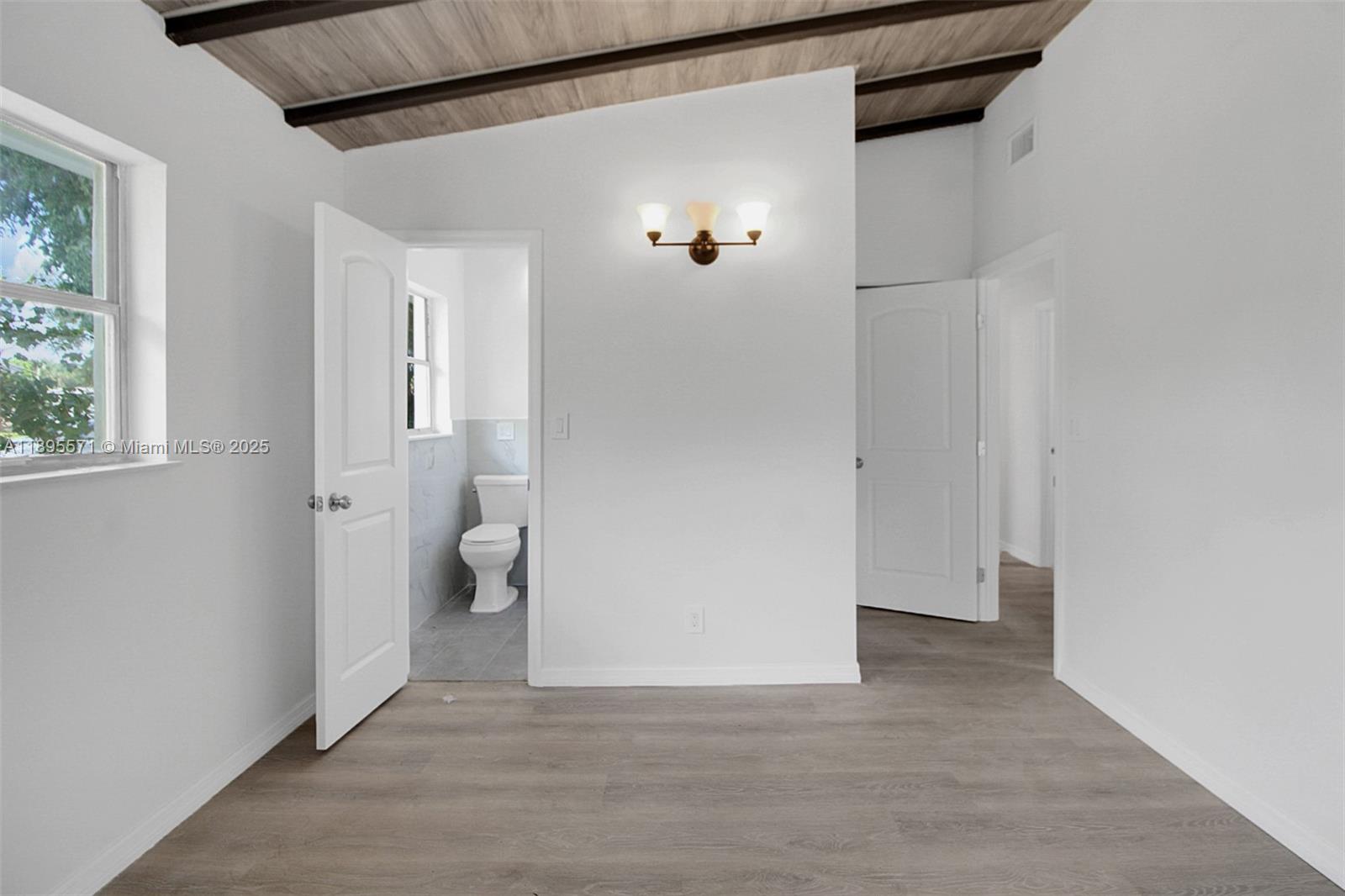 LAUDERDALE MANORS AMD PLA - Residential