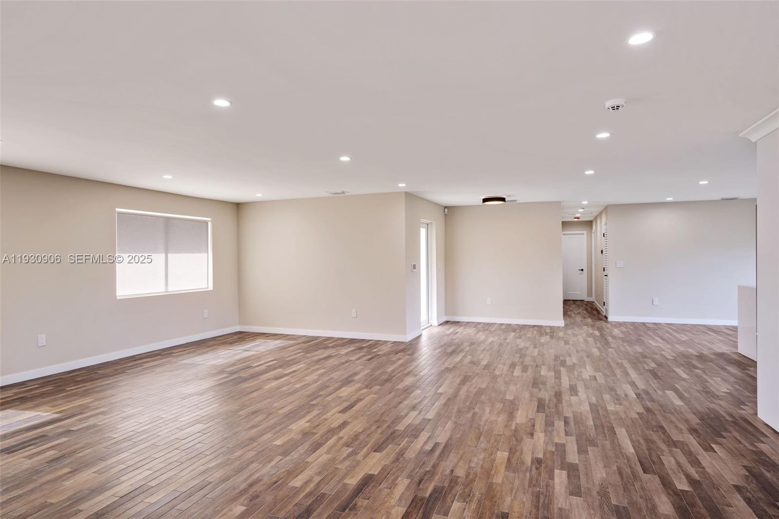 CHATEAU MANOR - Residential