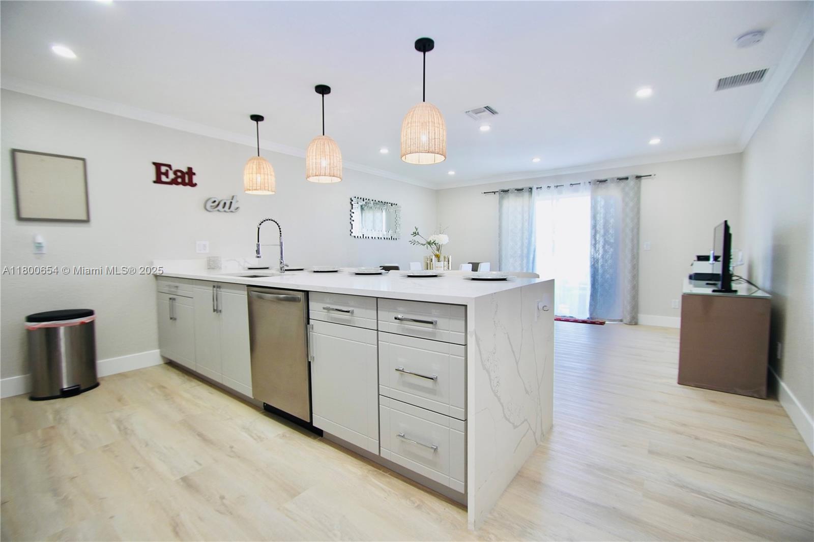 244 NW 6th Ave 244