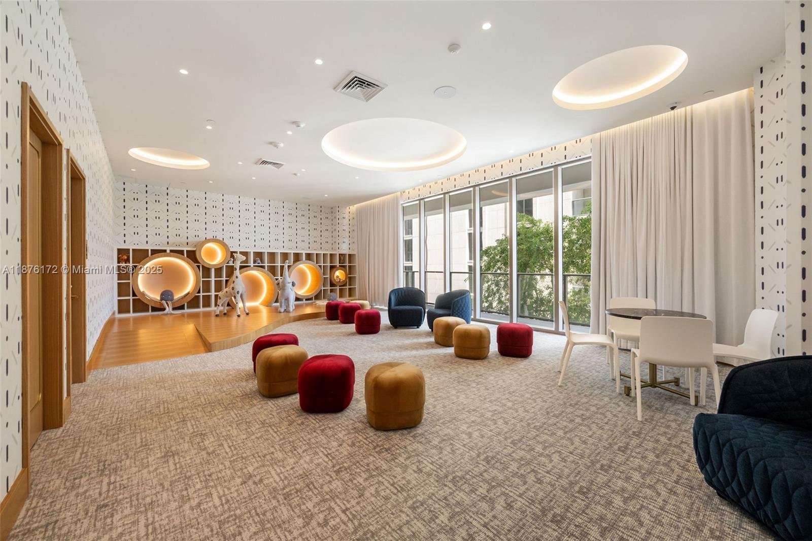 MR. C'S RESIDENCES - Residential