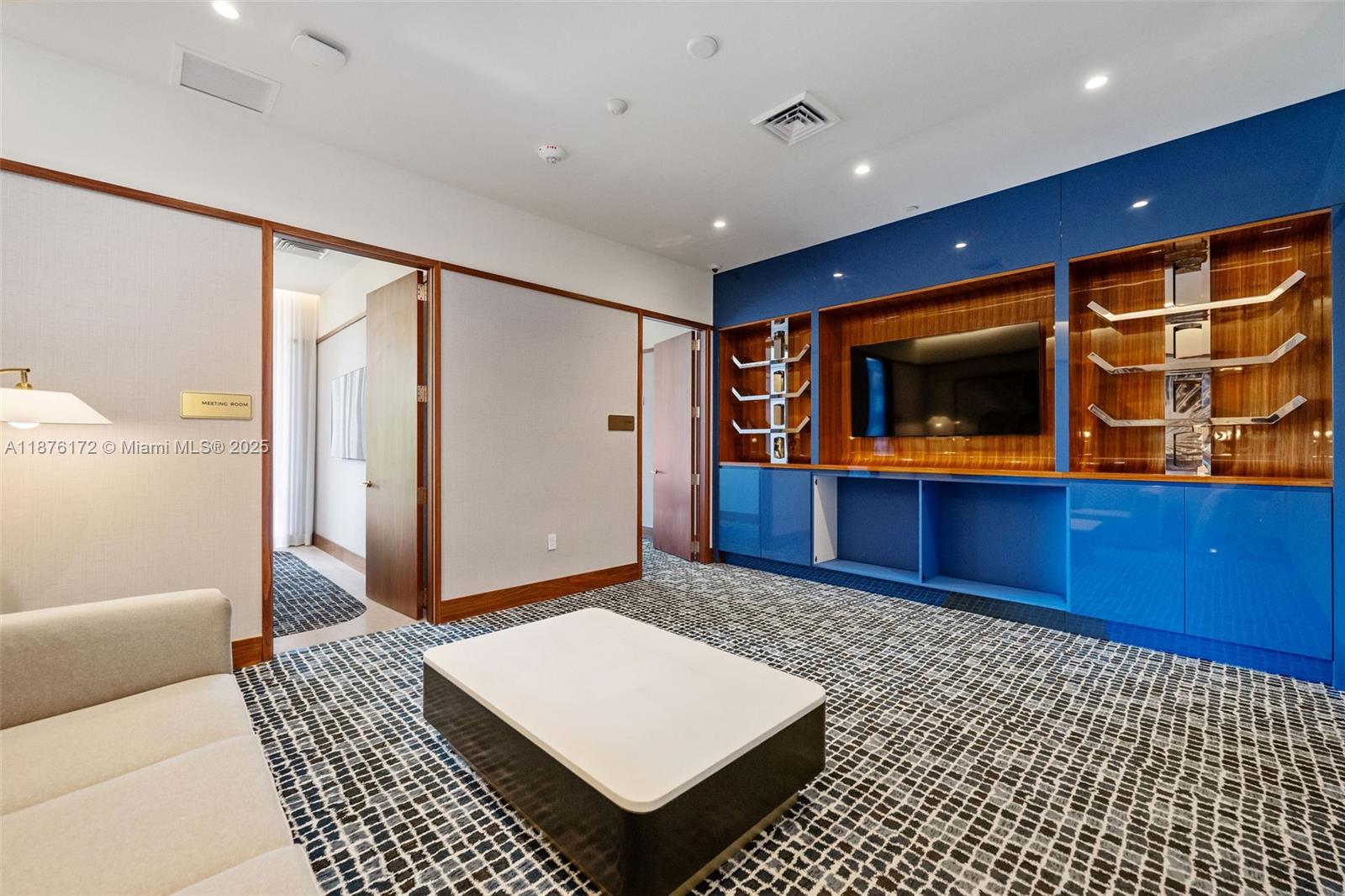 MR. C'S RESIDENCES - Residential