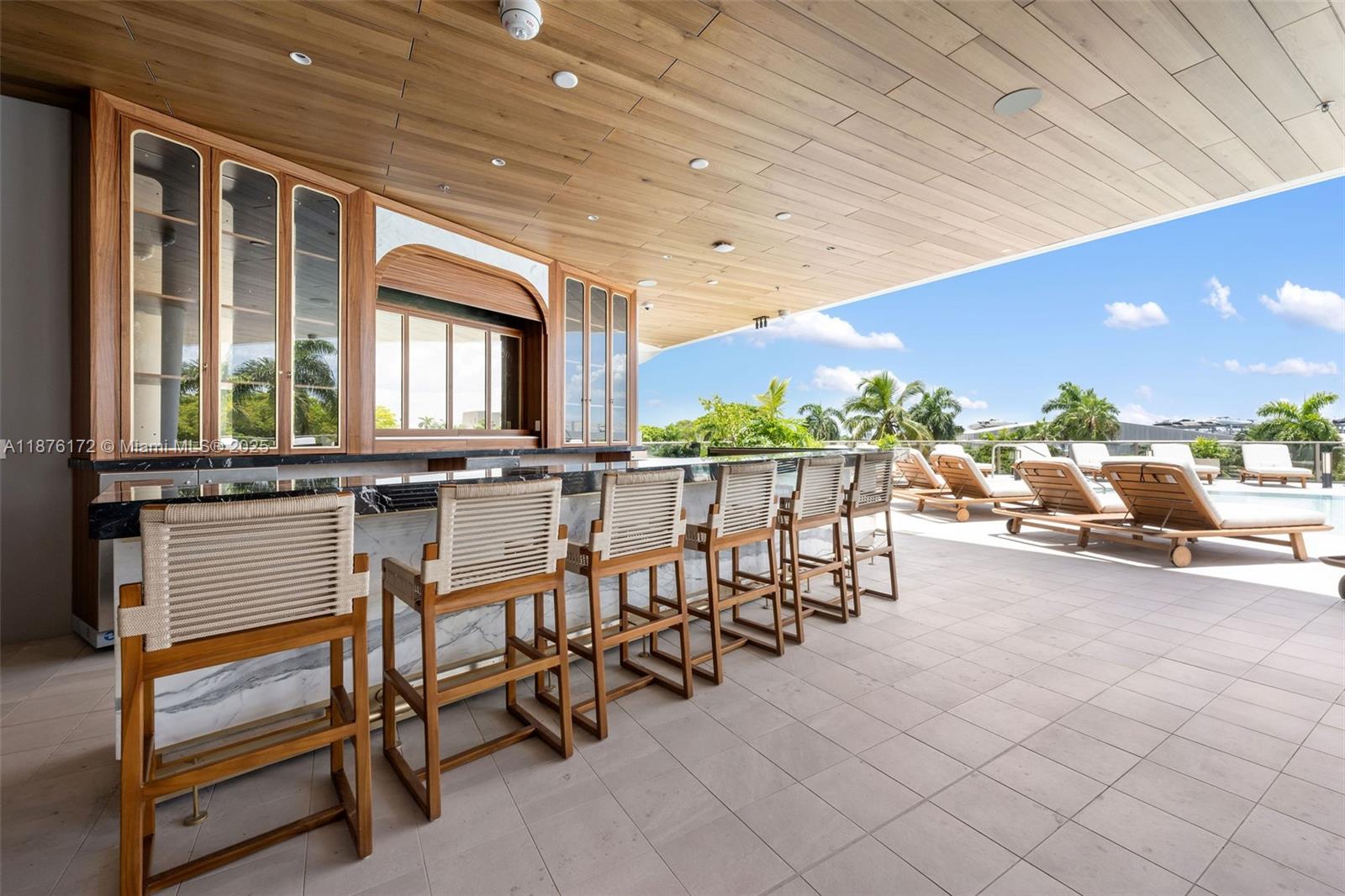 MR. C'S RESIDENCES - Residential