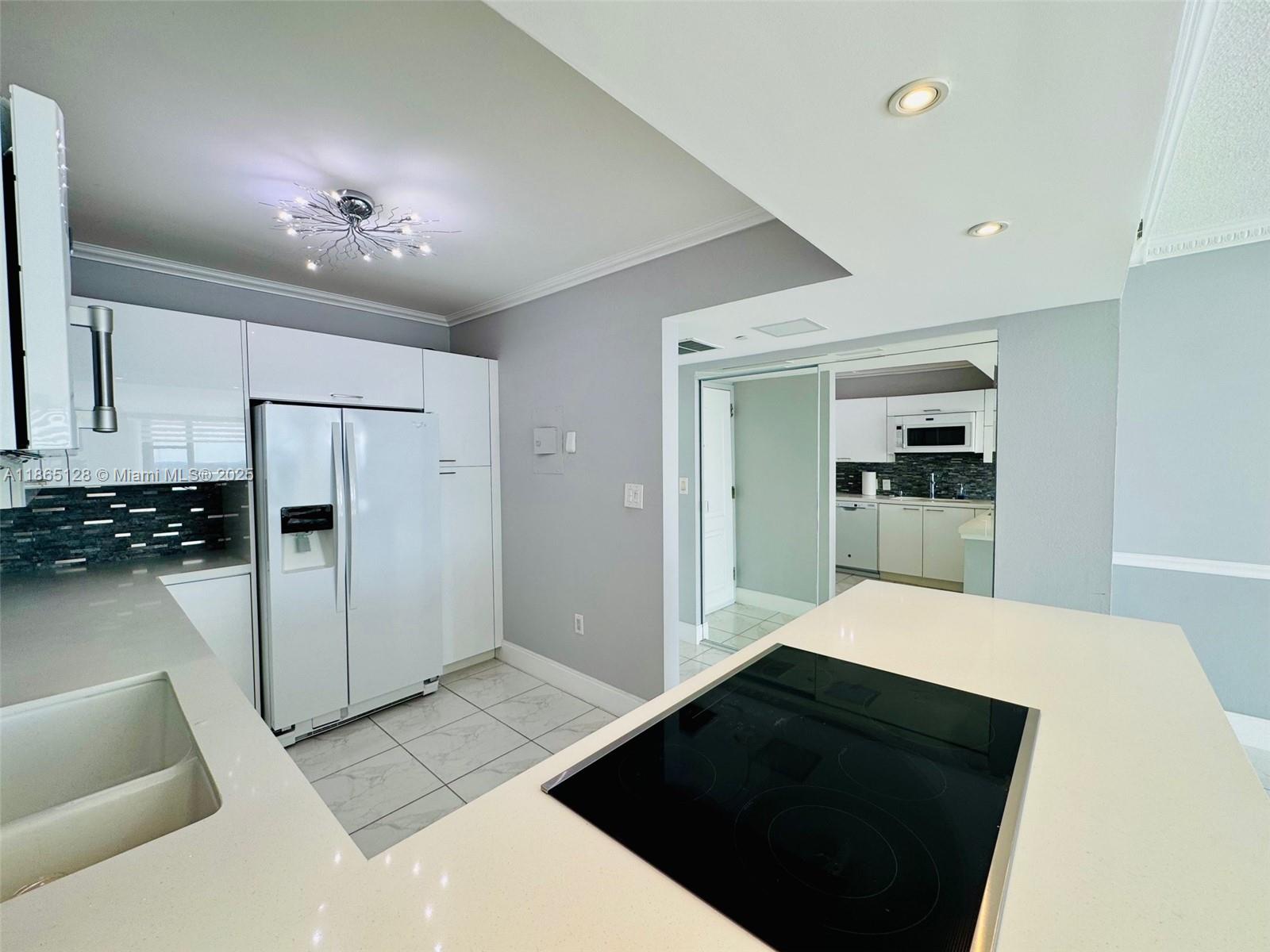 AVENTURA ELDORADO CONDO - Residential