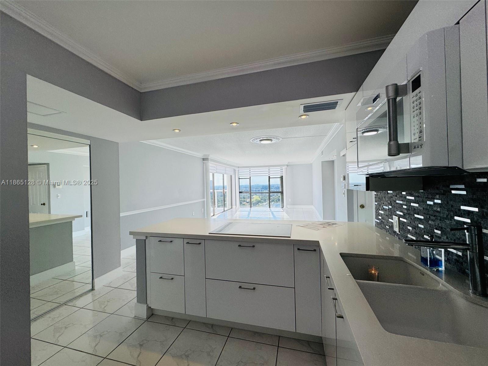 AVENTURA ELDORADO CONDO - Residential