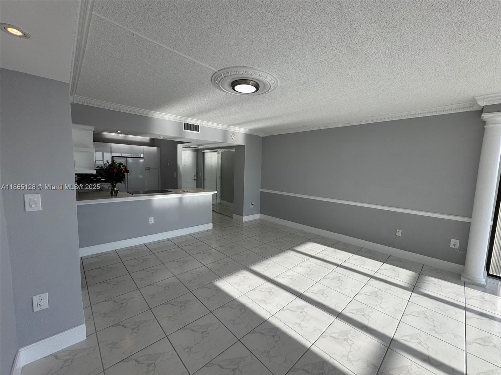 AVENTURA ELDORADO CONDO - Residential