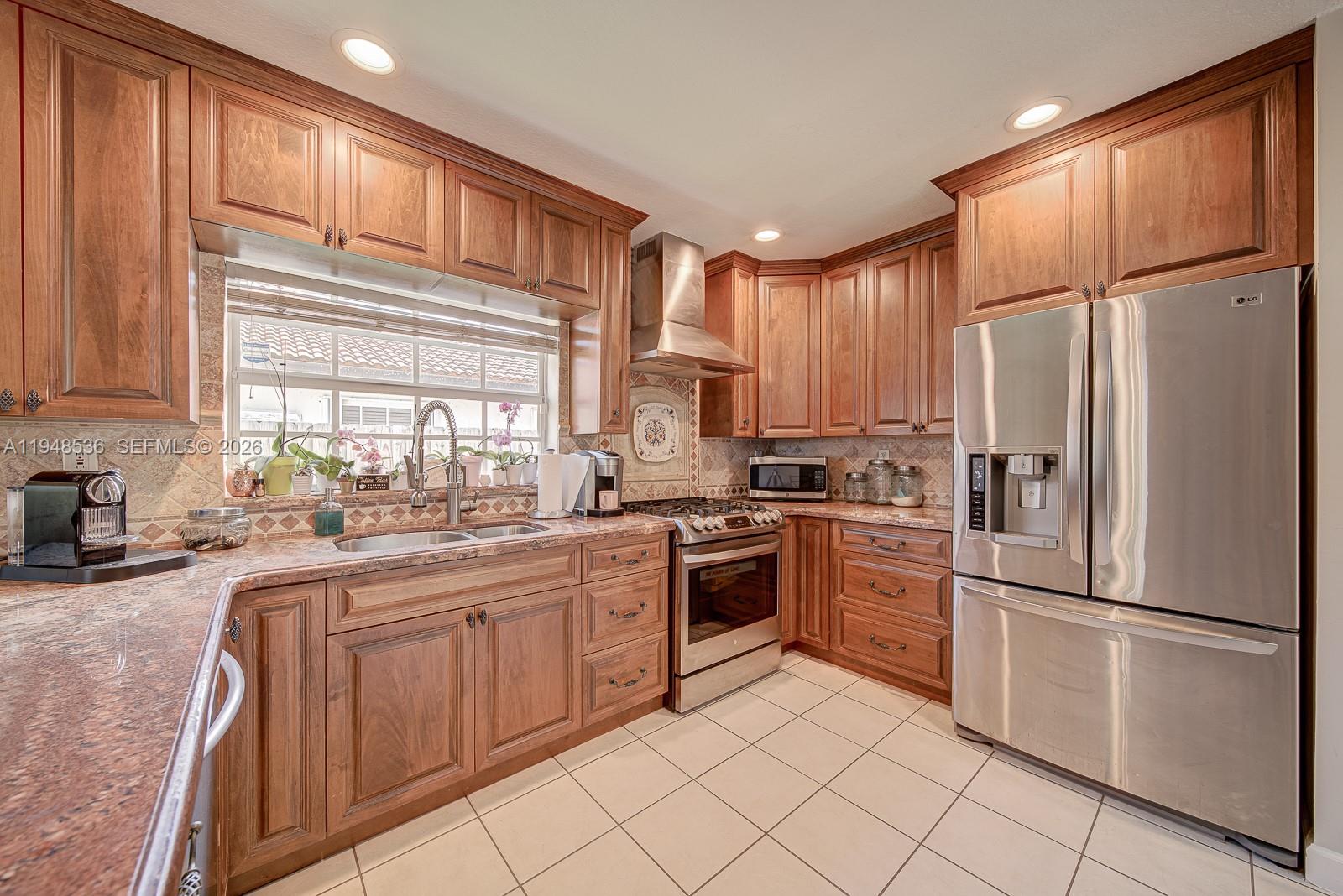 CORAL REEF NURSERIES SEC - Residential