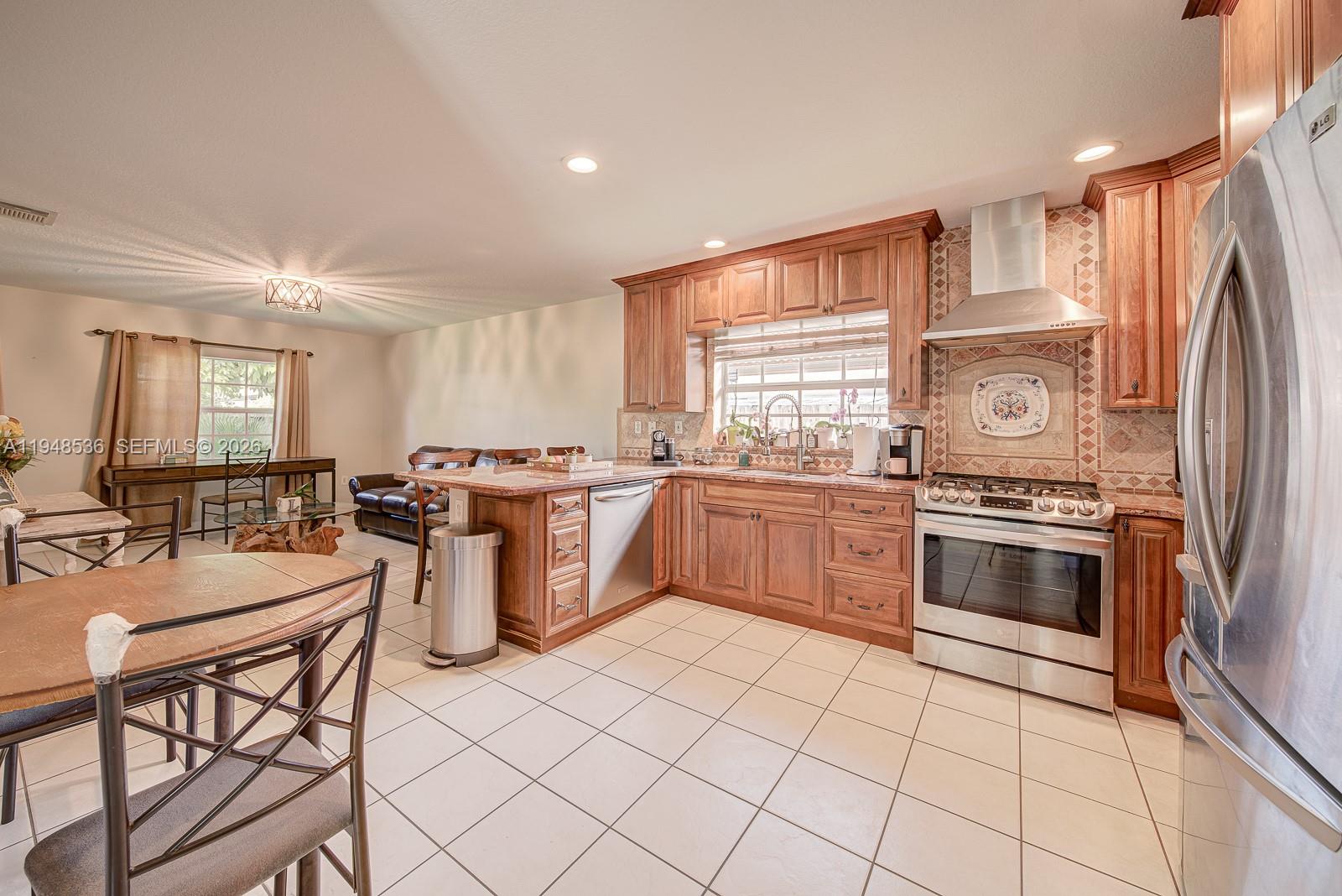 CORAL REEF NURSERIES SEC - Residential