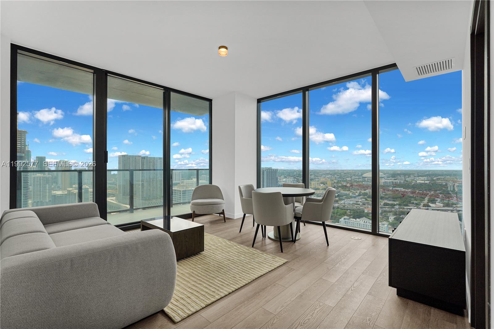 MIAMI NORTH - Residential