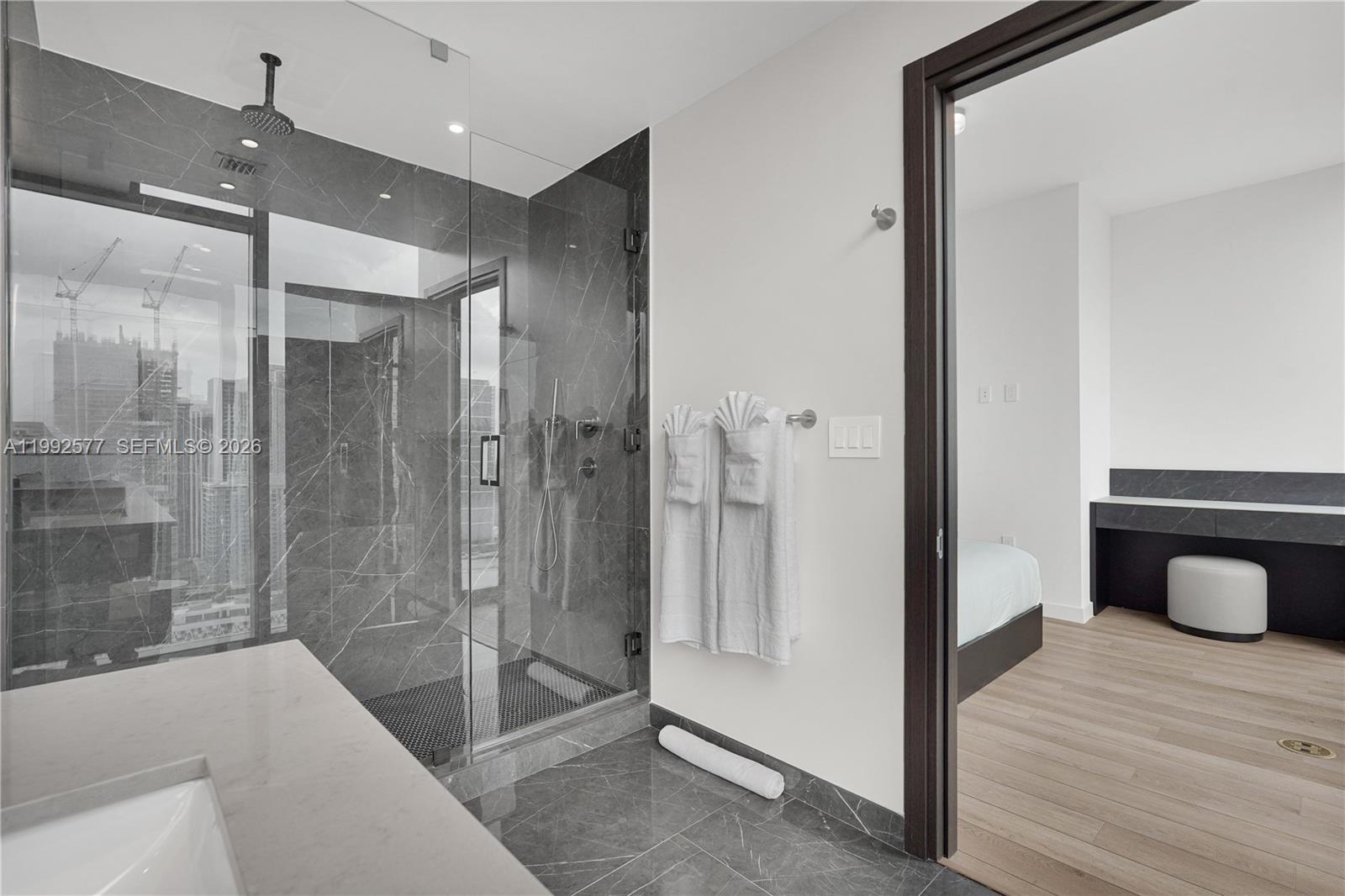 MIAMI NORTH - Residential
