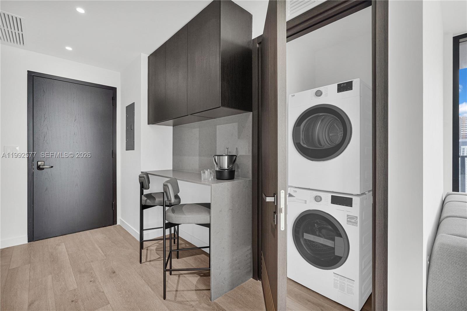 MIAMI NORTH - Residential