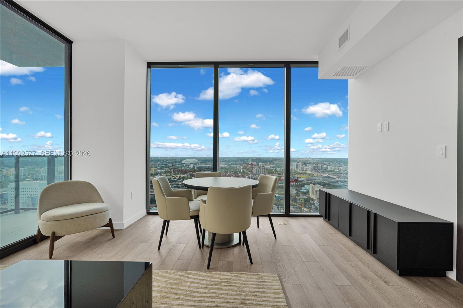 MIAMI NORTH - Residential