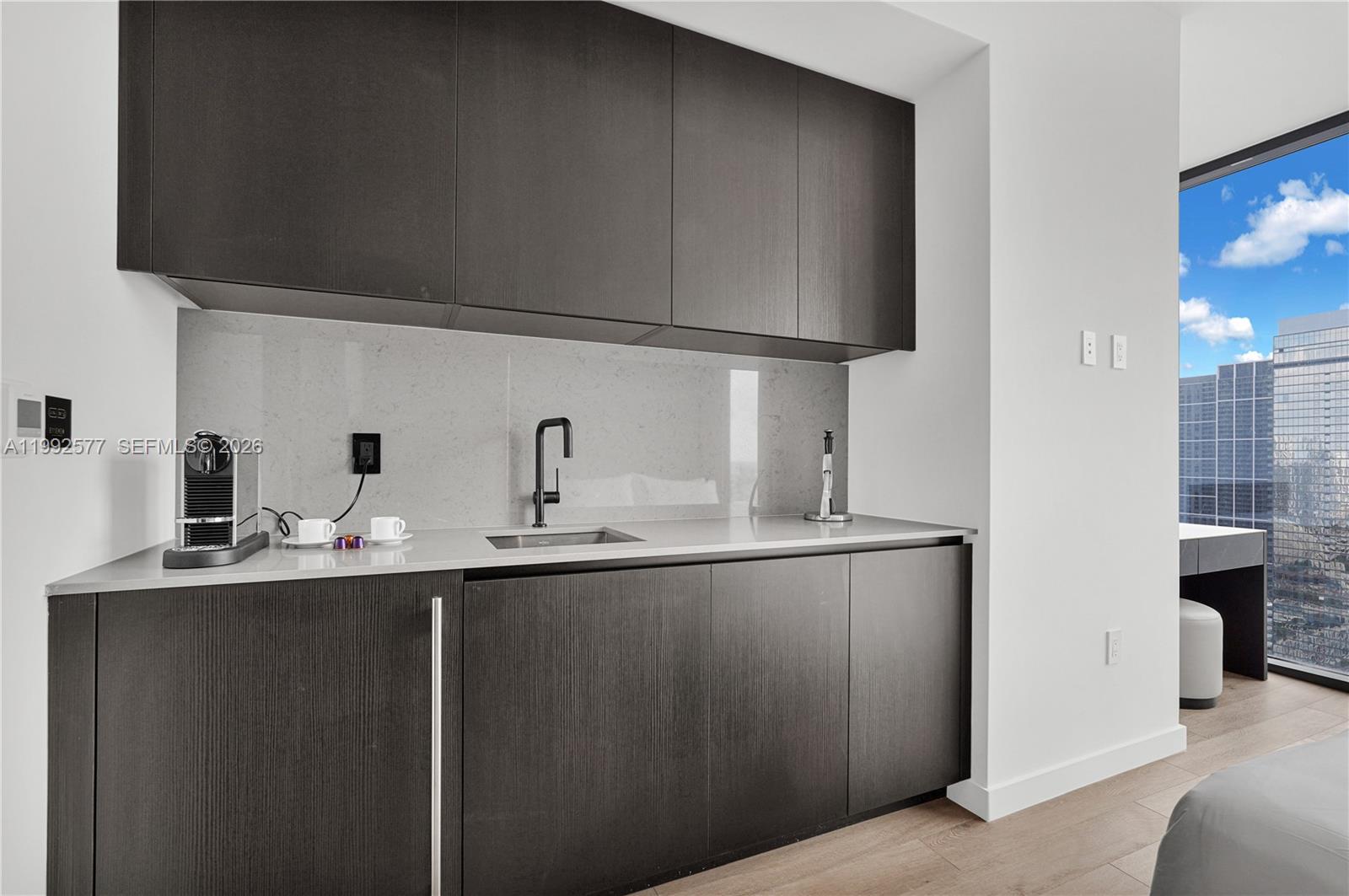 MIAMI NORTH - Residential