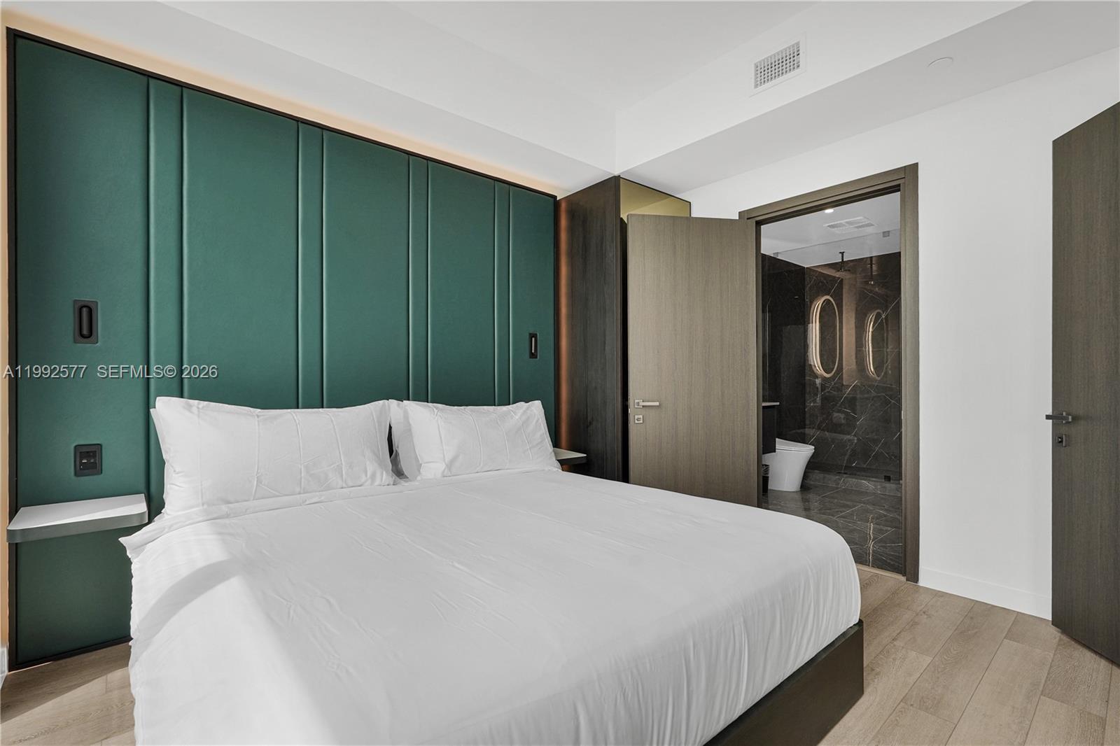 MIAMI NORTH - Residential