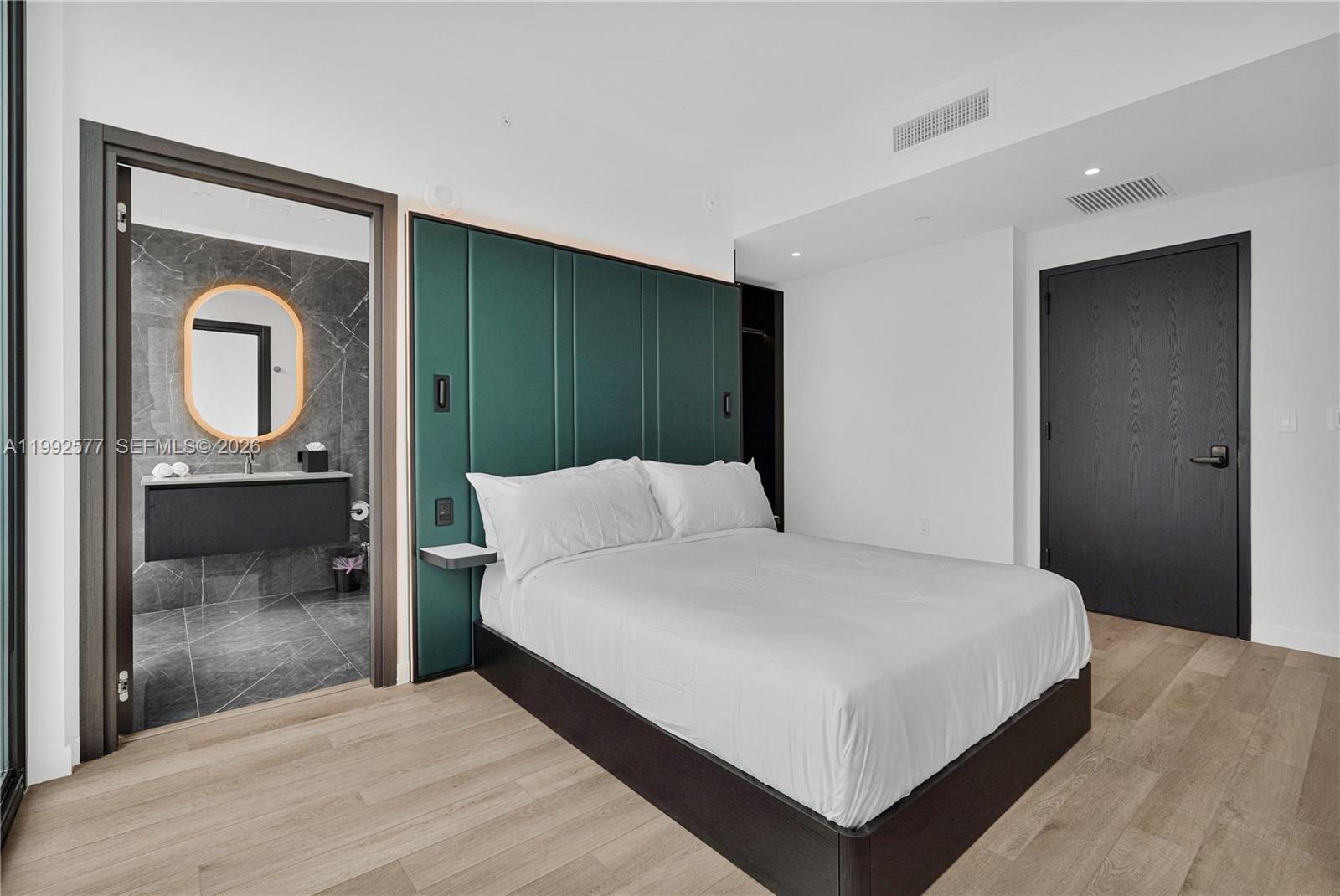 MIAMI NORTH - Residential