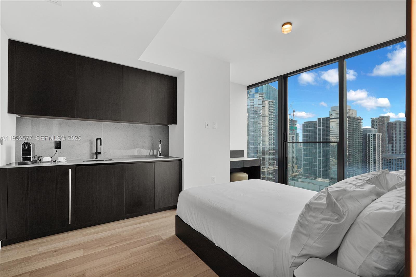 MIAMI NORTH - Residential