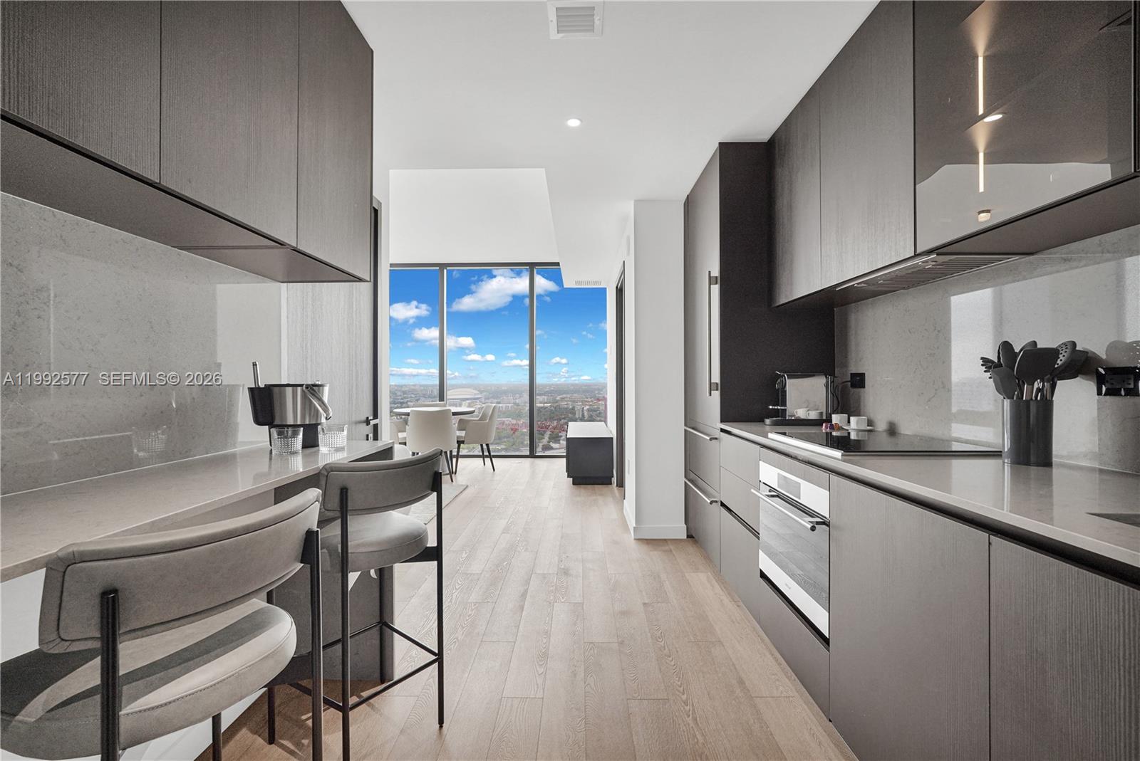 MIAMI NORTH - Residential