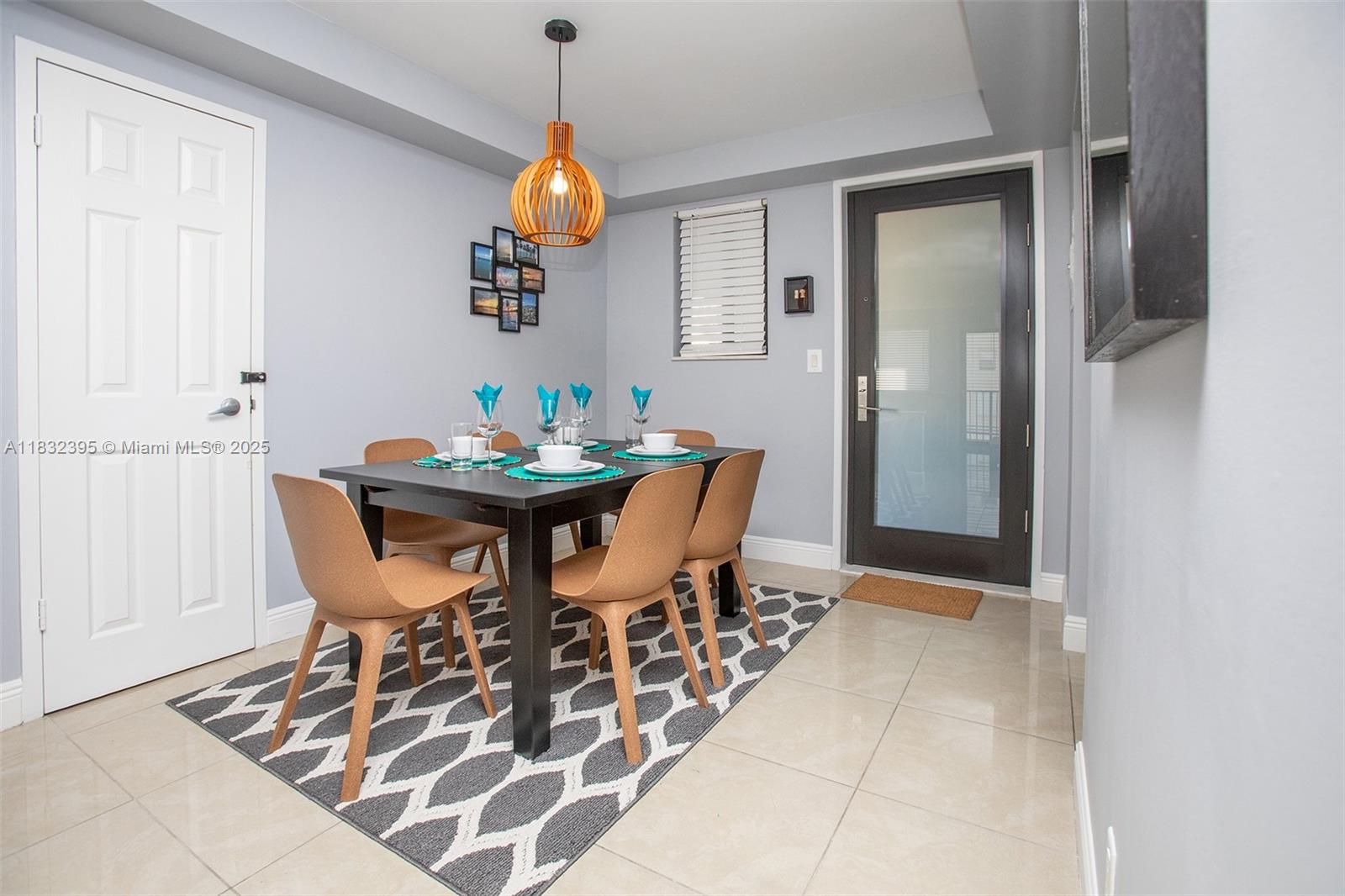 YACHT CLUB CONDO (THE) - Residential