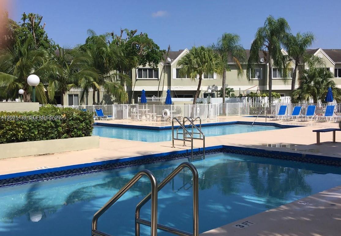 17320 NW 67 th pl G-7
