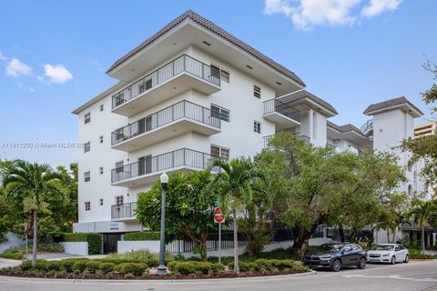 2455 Flamingo Dr 201 Miami Beach FL 33140