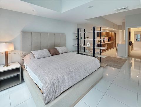 851 NE 1st Ave 302 Miami FL 33132