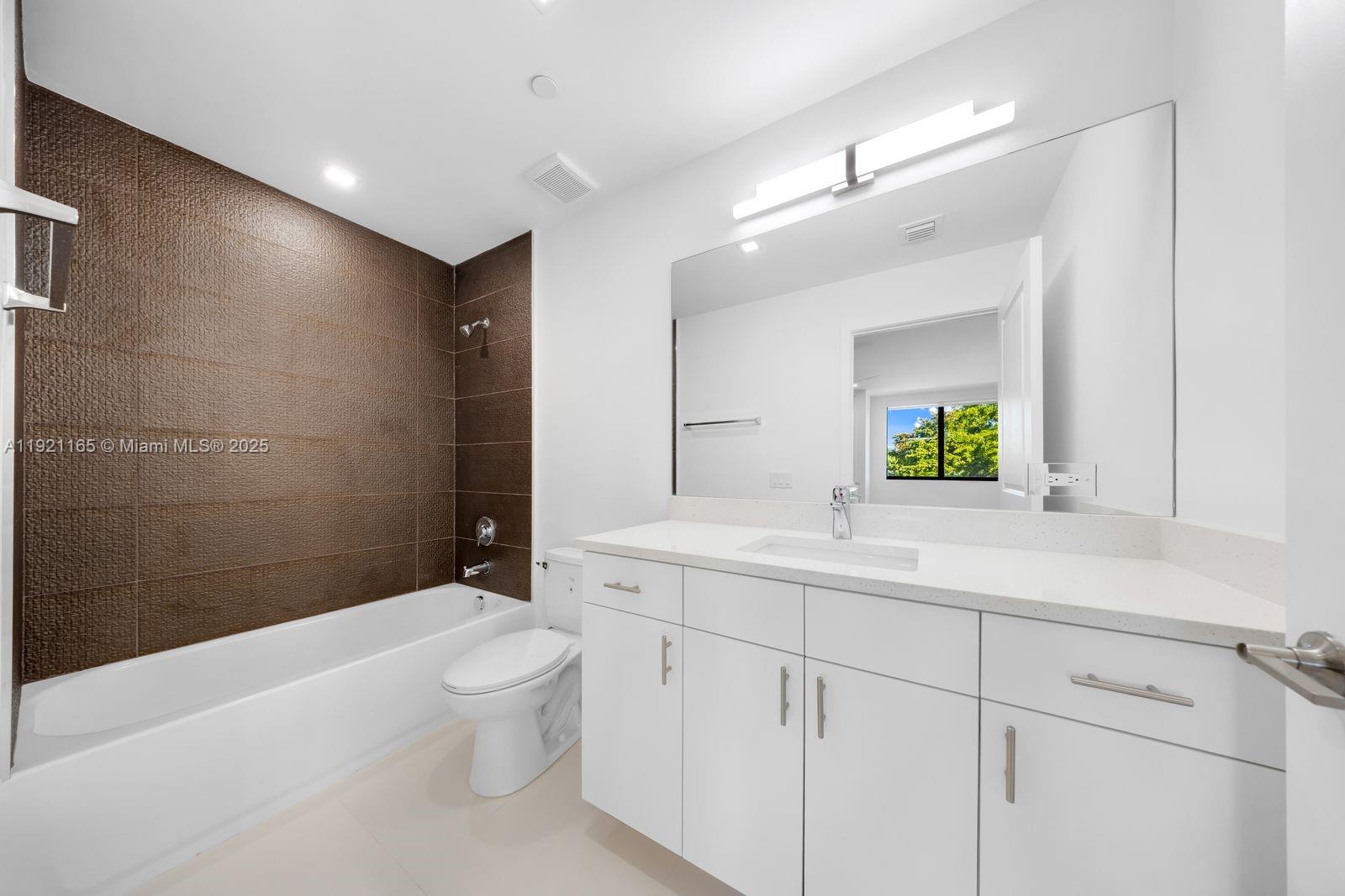 PINEHURST - Residential Lease