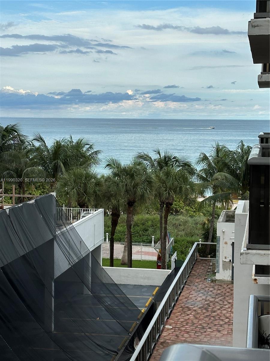 MAISON GRANDE CONDO - Residential Lease