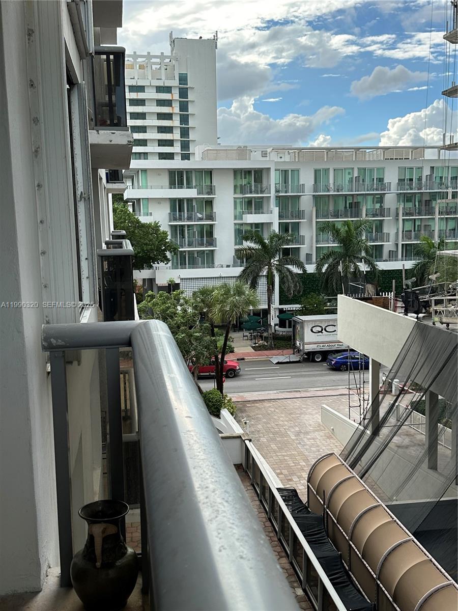 MAISON GRANDE CONDO - Residential Lease