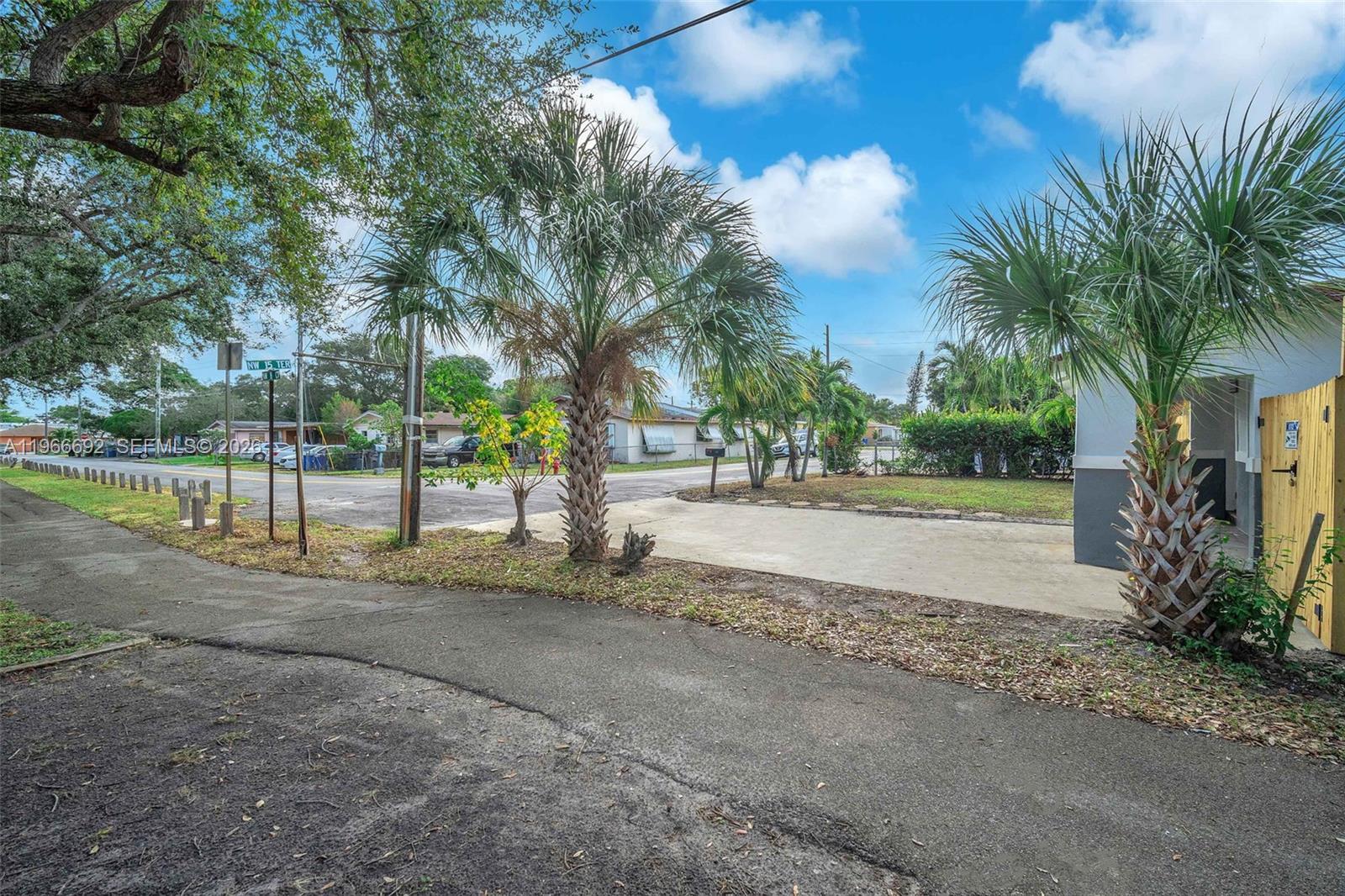 LINCOLN PARK SIXTH ADD - Residential Lease